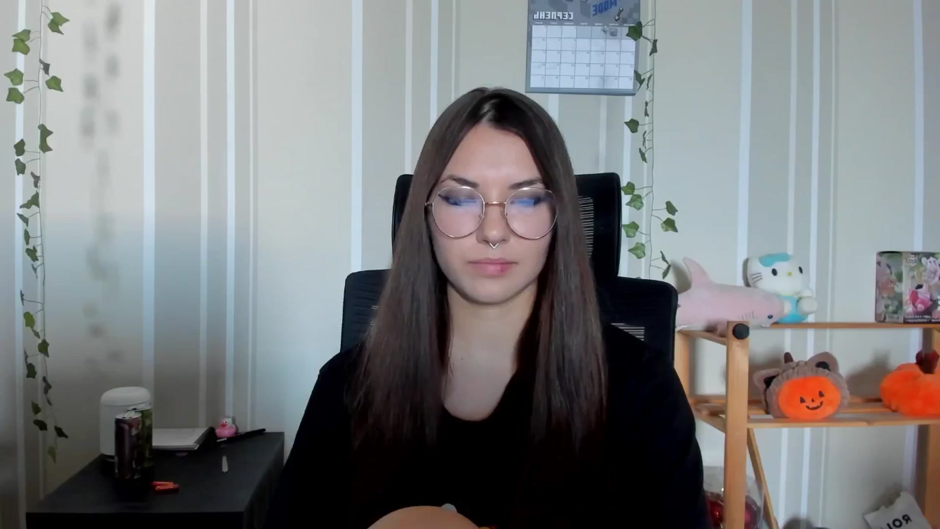 Gallery image thumbnail from AmnesiaGirl1's myfreecams stream on, 08/17/2025, 15:04 image 2 of 20
