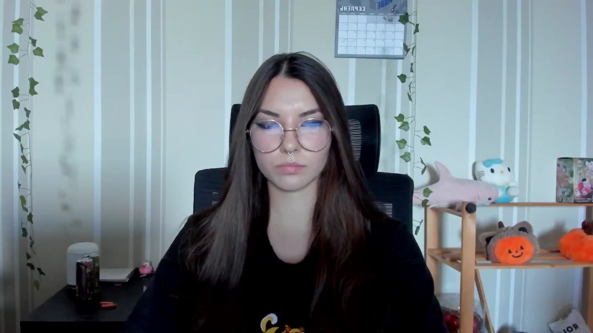 Gallery image thumbnail from AmnesiaGirl1's myfreecams stream on, 08/17/2025, 15:04 image 16 of 20