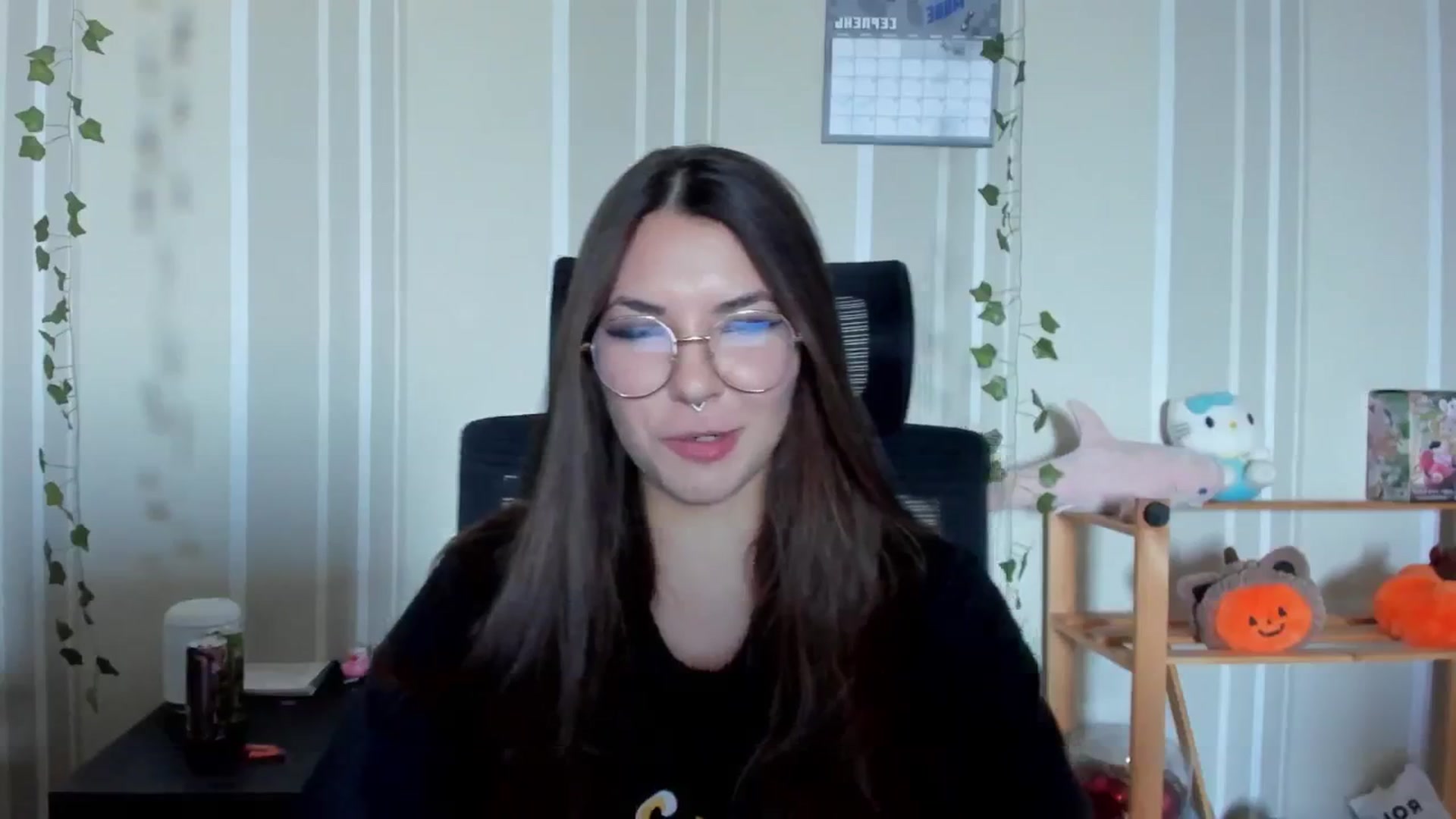 Gallery image thumbnail from AmnesiaGirl1's myfreecams stream on, 08/17/2025, 15:04 image 17 of 20