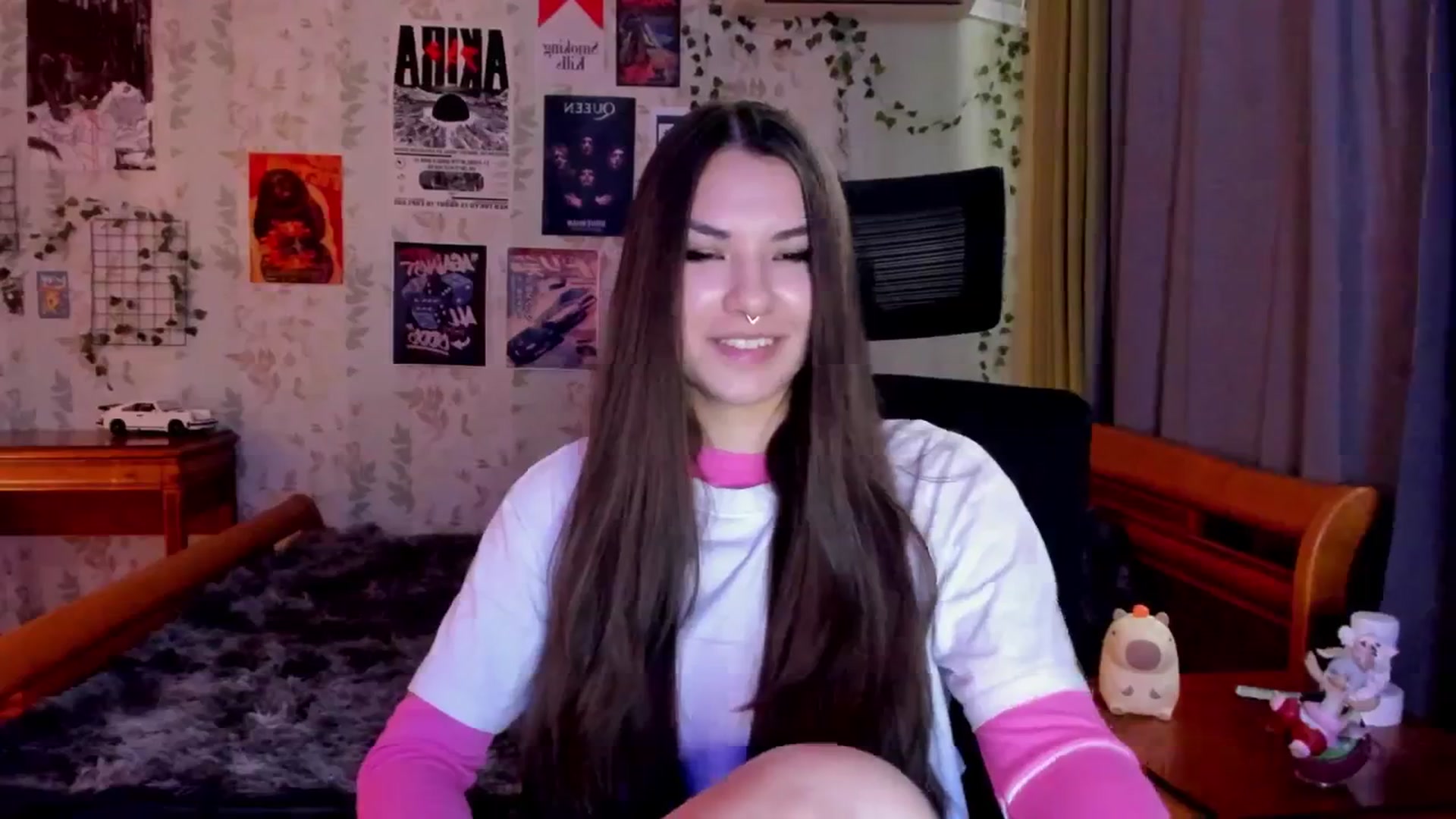 Gallery image thumbnail from AmnesiaGirl1's myfreecams stream on, 08/18/2025, 11:34 image 11 of 20