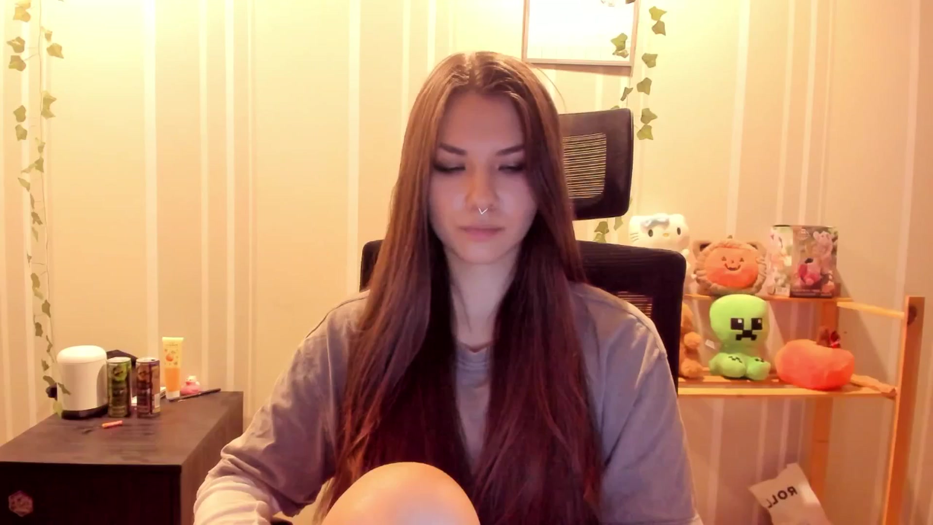 Gallery image thumbnail from AmnesiaGirl1's myfreecams stream on, 08/28/2025, 17:30 image 16 of 20