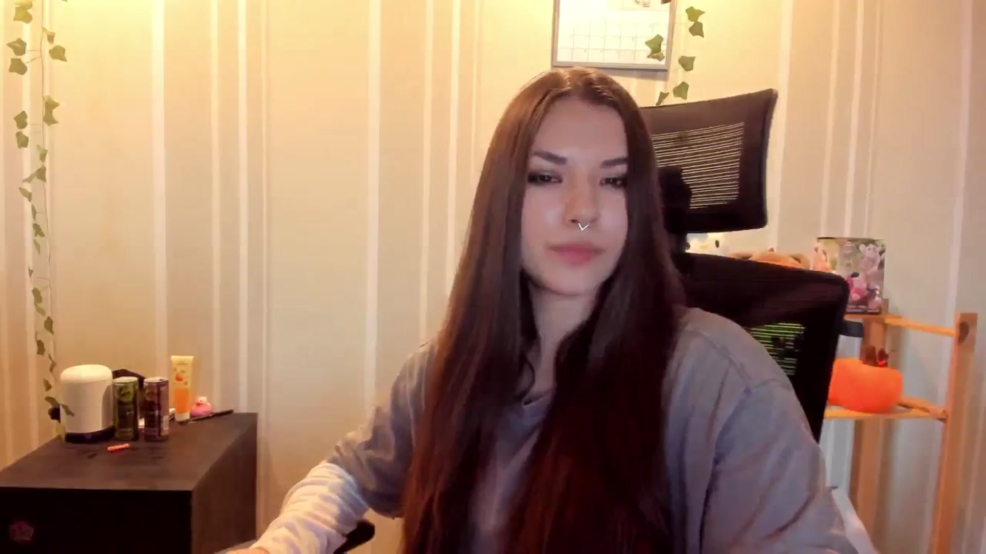 Gallery image thumbnail from AmnesiaGirl1's myfreecams stream on, 08/28/2025, 17:30 image 9 of 20