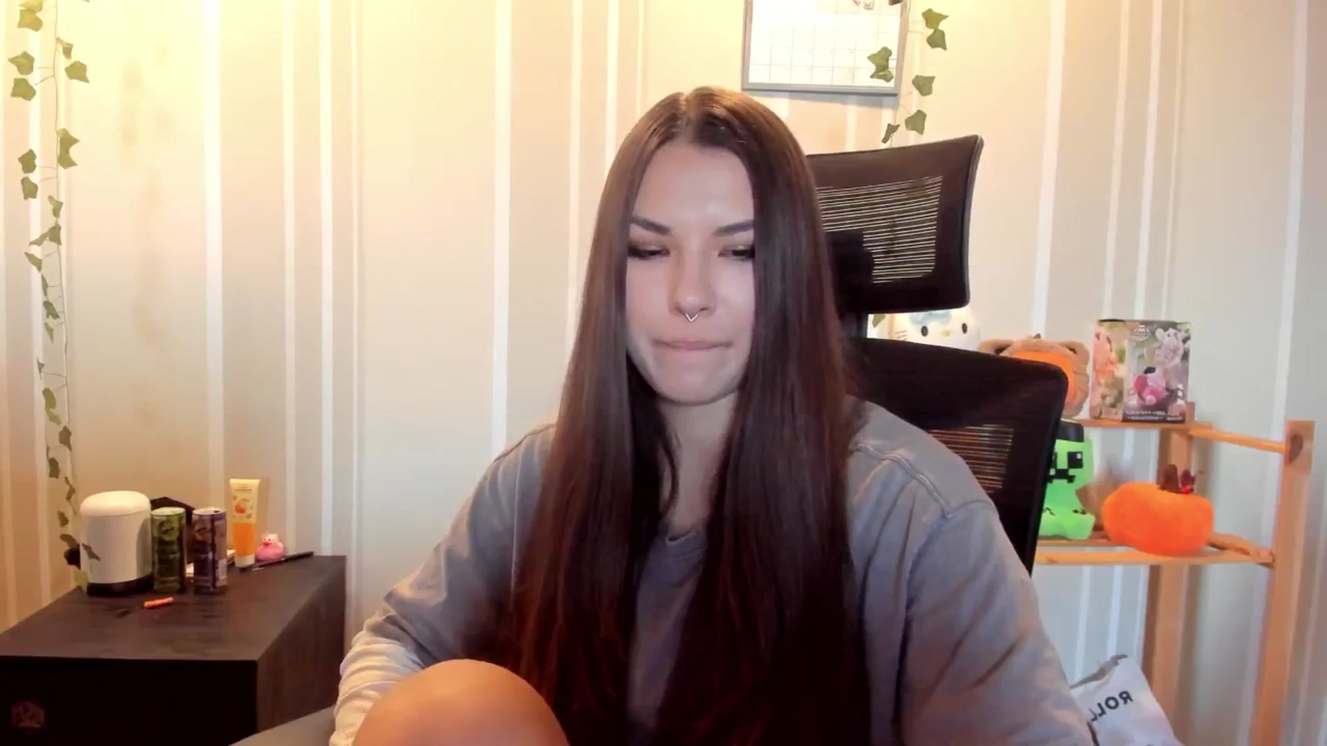 Gallery image thumbnail from AmnesiaGirl1's myfreecams stream on, 08/28/2025, 17:30 image 3 of 20