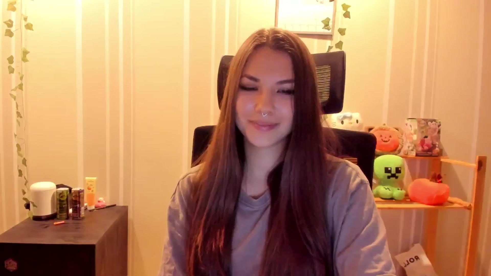 Gallery image thumbnail from AmnesiaGirl1's myfreecams stream on, 08/28/2025, 17:30 image 15 of 20