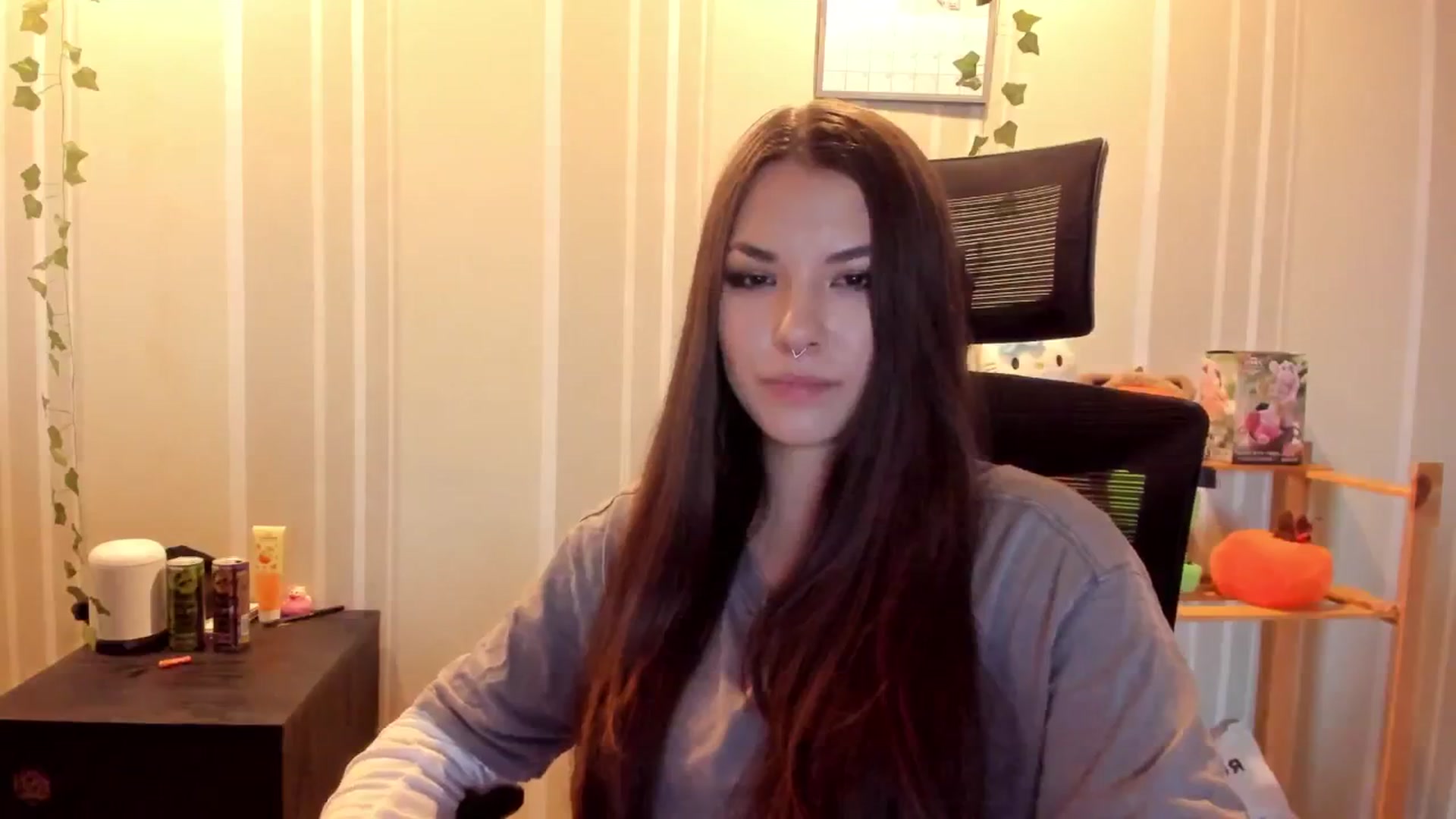 Gallery image thumbnail from AmnesiaGirl1's myfreecams stream on, 08/28/2025, 17:30 image 10 of 20