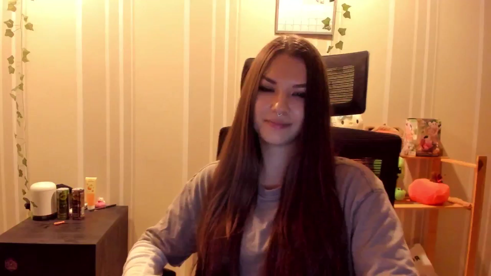 Gallery image thumbnail from AmnesiaGirl1's myfreecams stream on, 08/28/2025, 17:51 image 2 of 20