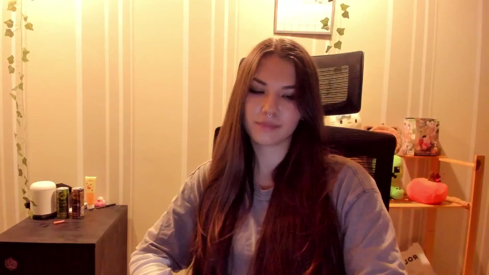 Gallery image thumbnail from AmnesiaGirl1's myfreecams stream on, 08/28/2025, 17:51 image 15 of 20