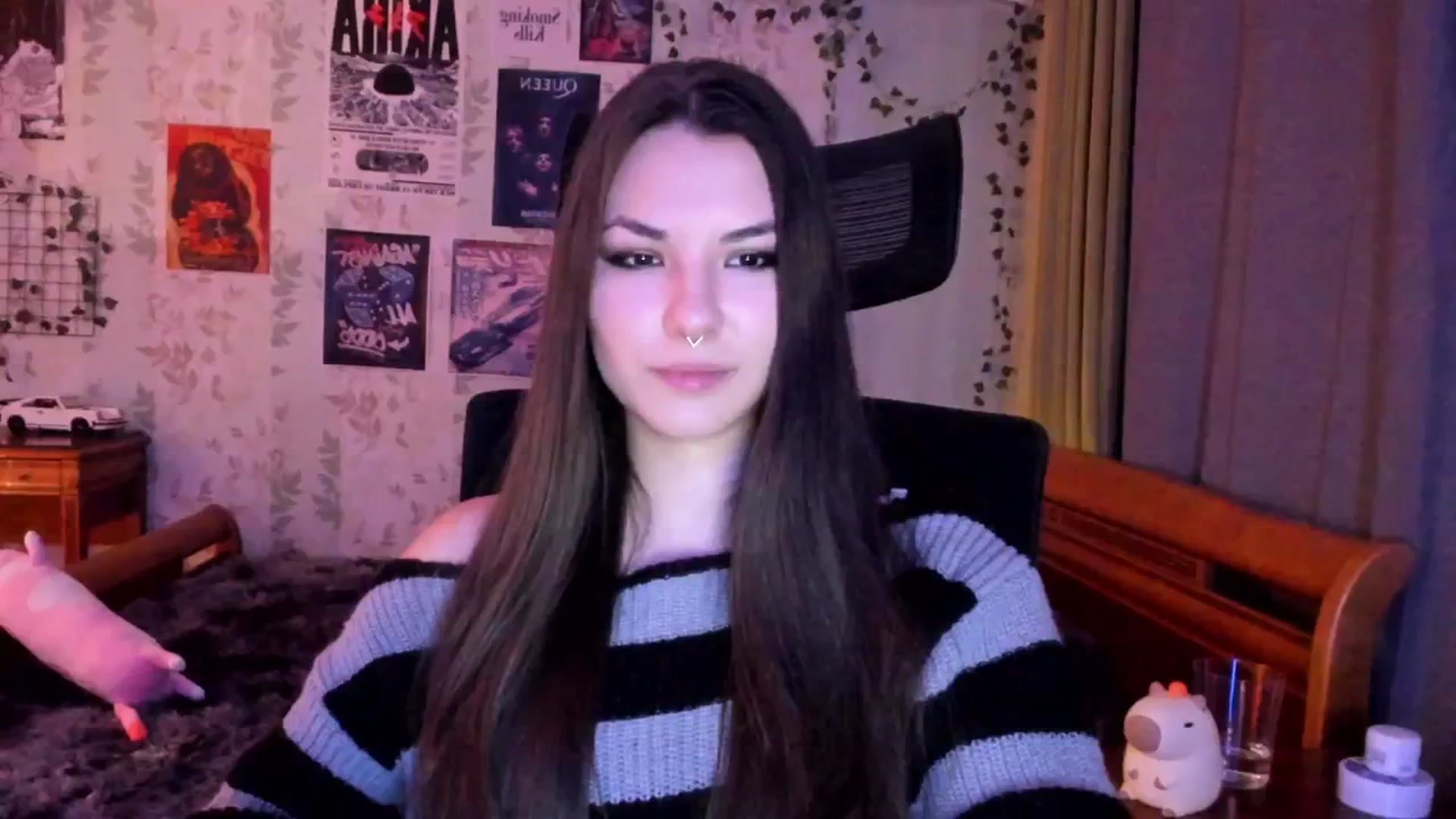 Gallery image thumbnail from AmnesiaGirl1's myfreecams stream on, 08/29/2025, 20:03 image 4 of 20