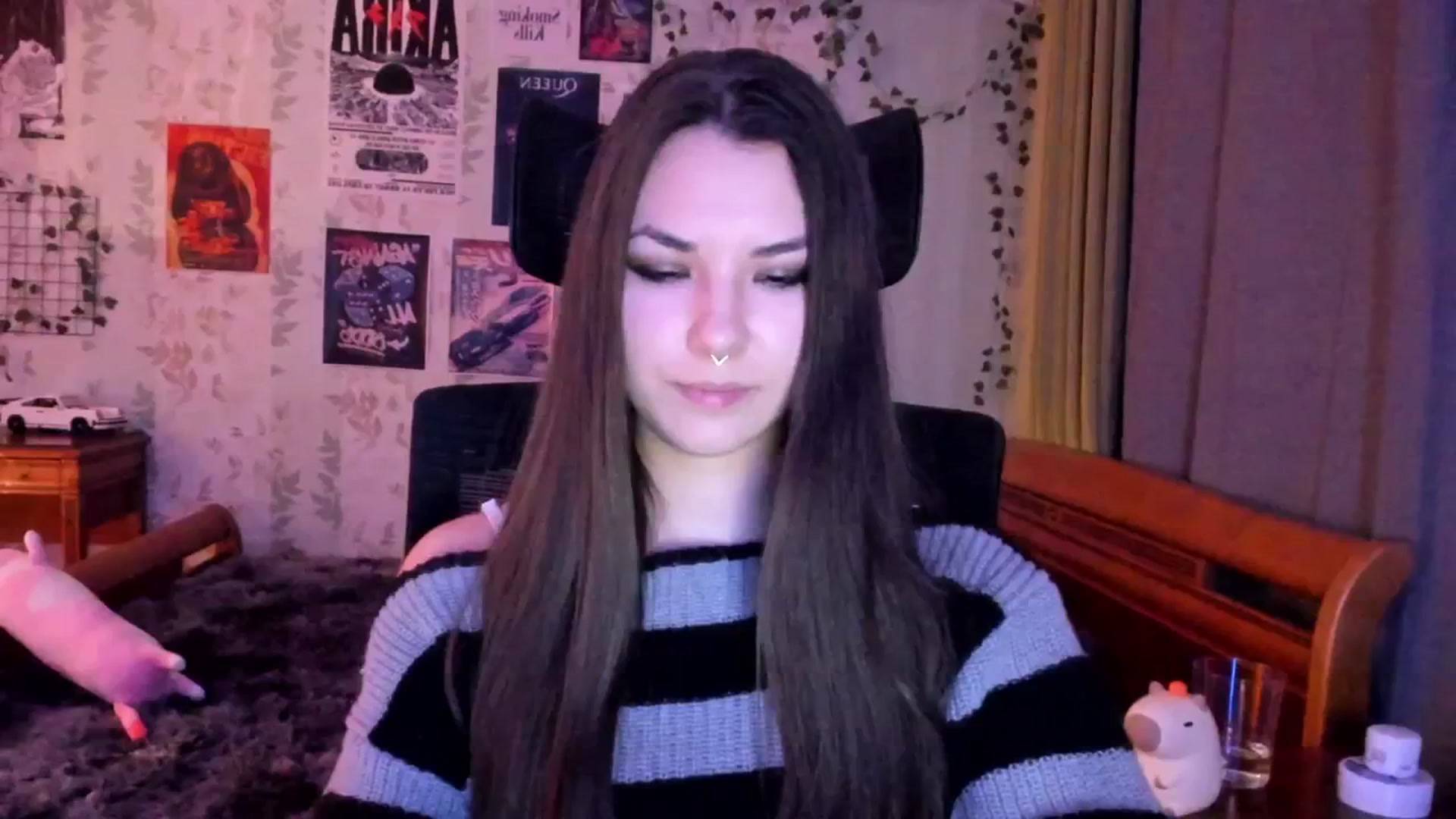 Gallery image thumbnail from AmnesiaGirl1's myfreecams stream on, 08/29/2025, 20:03 image 3 of 20
