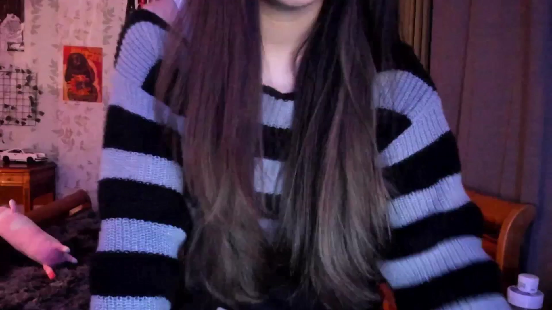 Gallery image thumbnail from AmnesiaGirl1's myfreecams stream on, 08/29/2025, 20:03 image 2 of 20