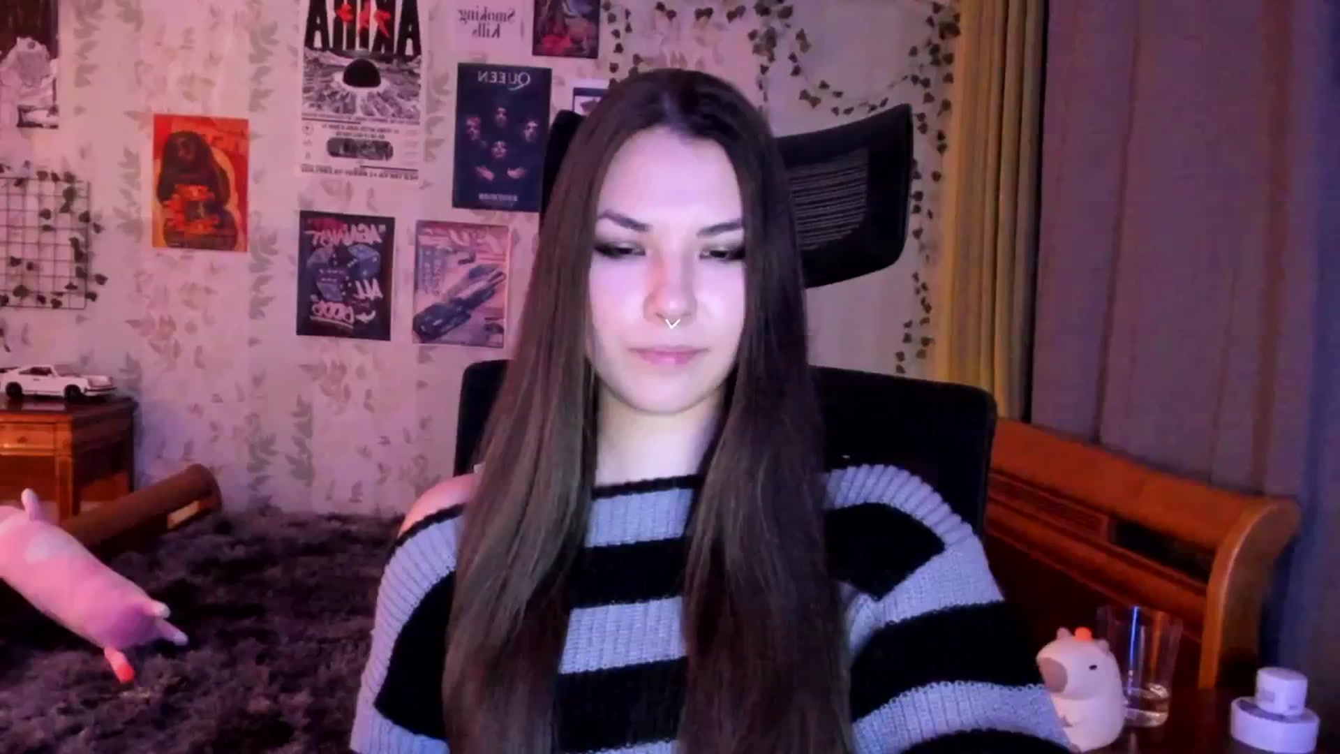 Gallery image thumbnail from AmnesiaGirl1's myfreecams stream on, 08/29/2025, 20:03 image 15 of 20