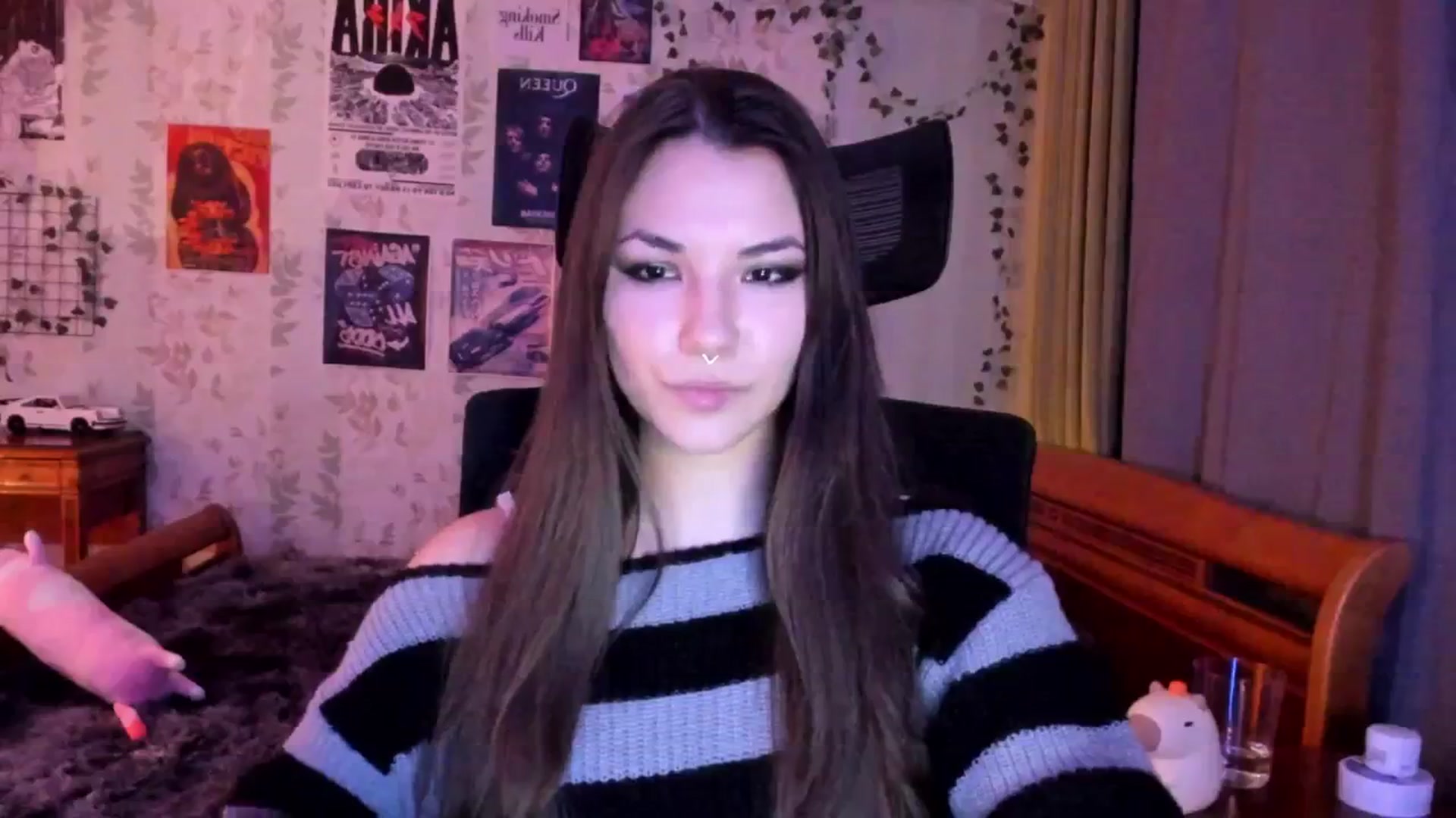 Gallery image thumbnail from AmnesiaGirl1's myfreecams stream on, 08/29/2025, 20:03 image 8 of 20