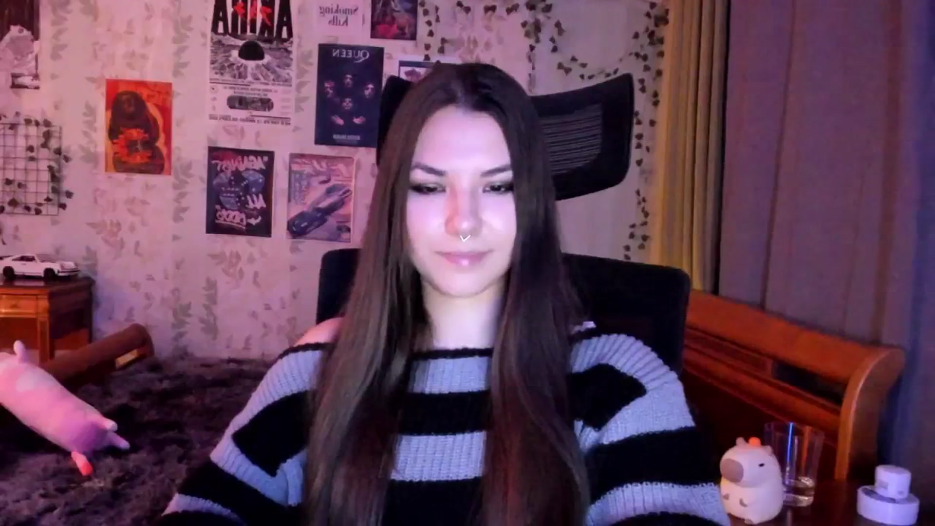 Gallery image thumbnail from AmnesiaGirl1's myfreecams stream on, 08/29/2025, 21:15 image 13 of 20