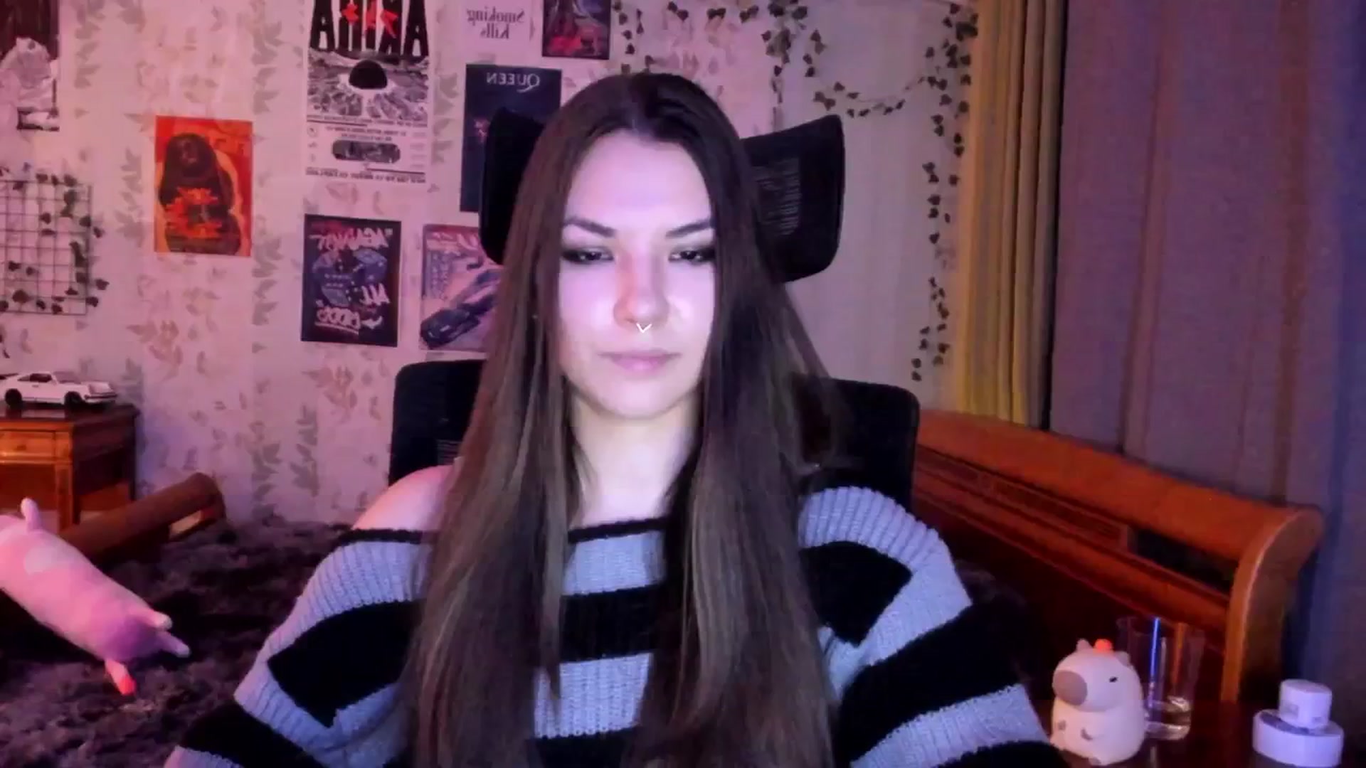 Gallery image thumbnail from AmnesiaGirl1's myfreecams stream on, 08/29/2025, 21:15 image 4 of 20