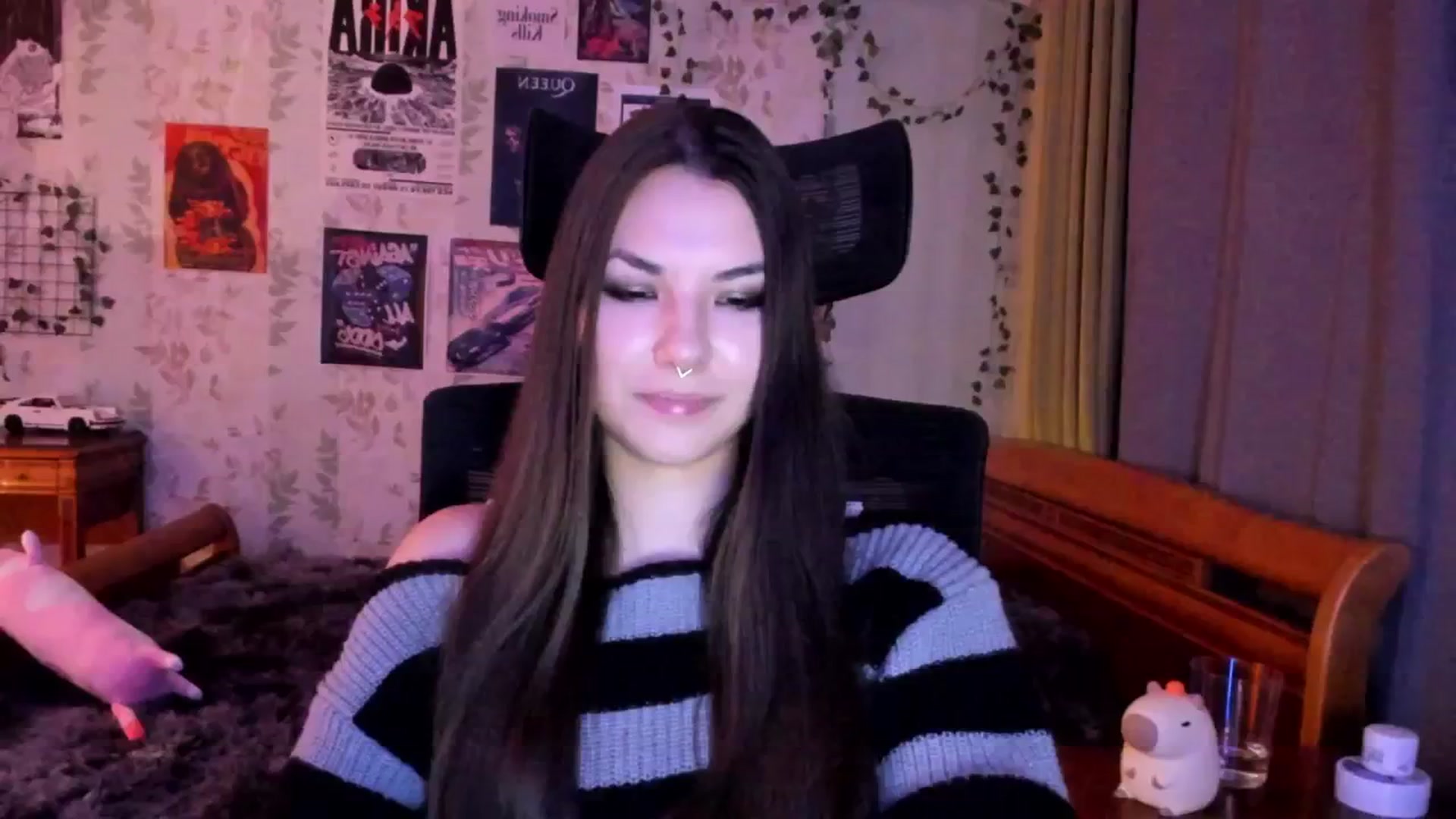 Gallery image thumbnail from AmnesiaGirl1's myfreecams stream on, 08/29/2025, 21:15 image 10 of 20