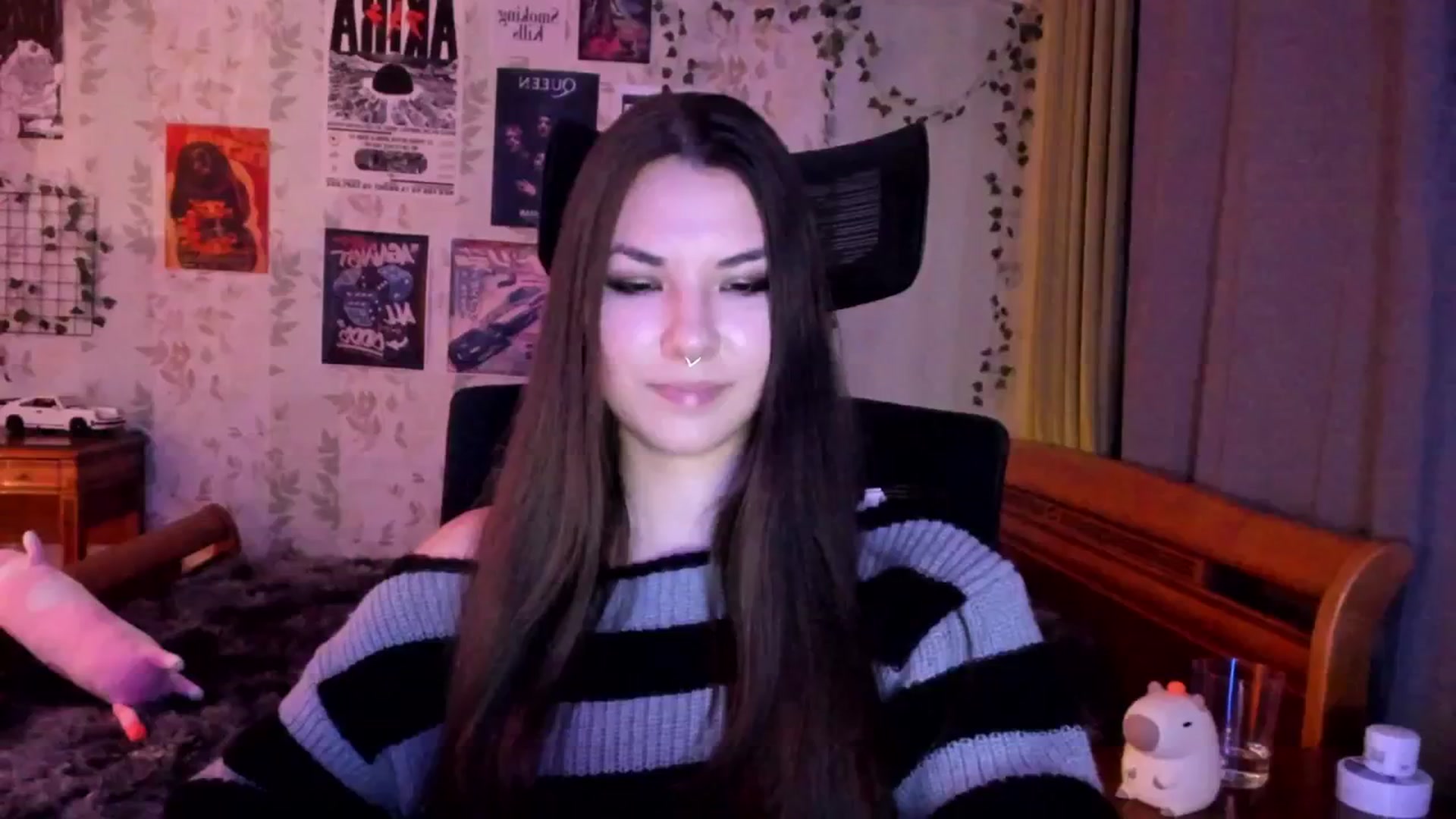 Gallery image thumbnail from AmnesiaGirl1's myfreecams stream on, 08/29/2025, 21:15 image 8 of 20