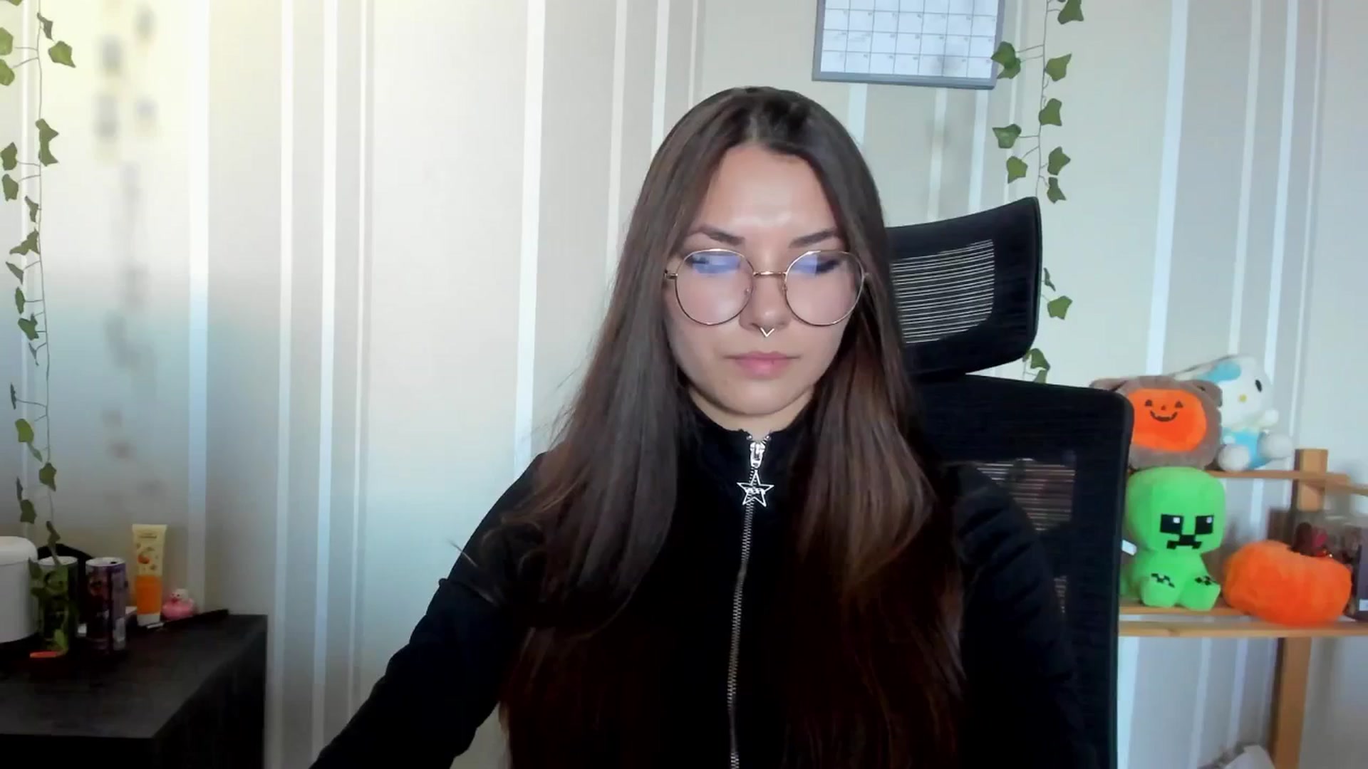 Gallery image thumbnail from AmnesiaGirl1's myfreecams stream on, 08/30/2025, 15:29 image 5 of 20