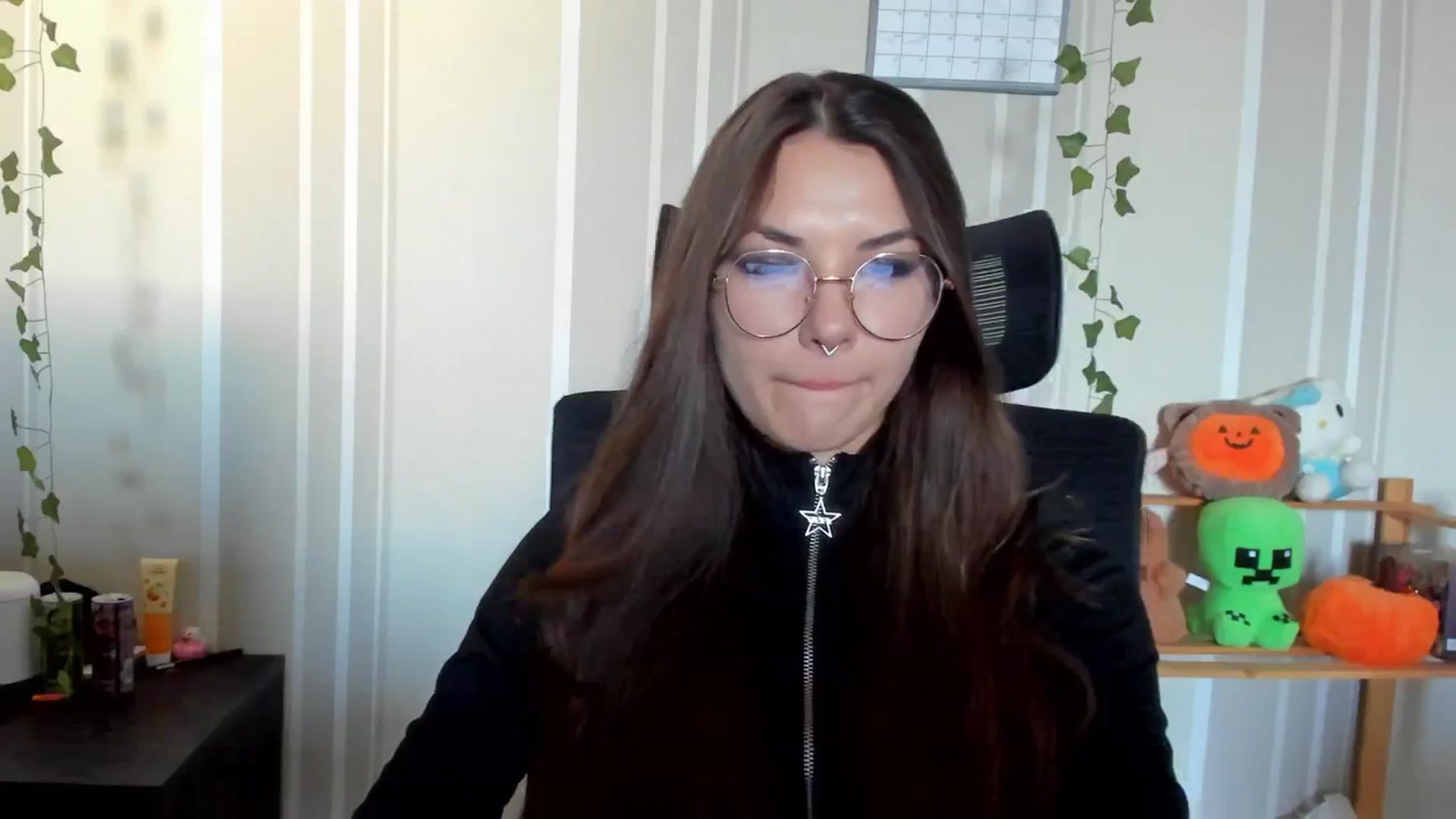 Gallery image thumbnail from AmnesiaGirl1's myfreecams stream on, 08/30/2025, 15:29 image 14 of 20