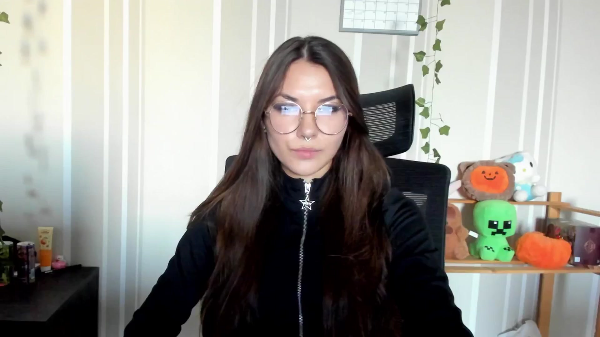 Gallery image thumbnail from AmnesiaGirl1's myfreecams stream on, 08/30/2025, 16:12 image 18 of 20