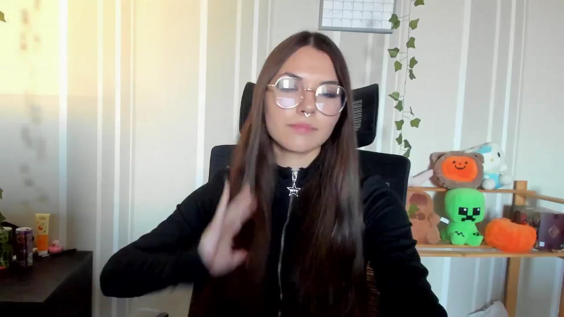 Gallery image thumbnail from AmnesiaGirl1's myfreecams stream on, 08/30/2025, 16:12 image 7 of 20