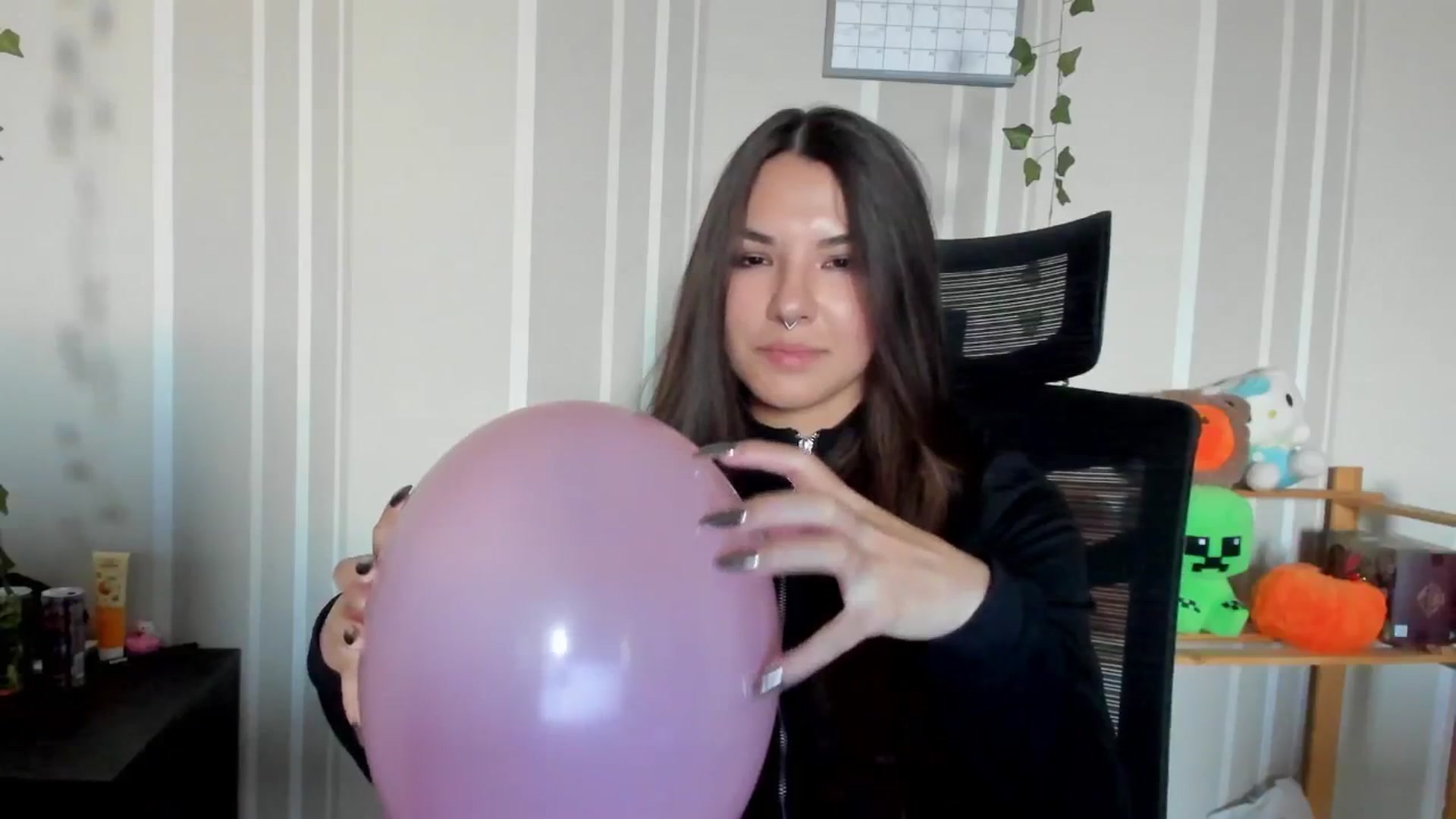 Gallery image thumbnail from AmnesiaGirl1's myfreecams stream on, 08/30/2025, 16:12 image 20 of 20