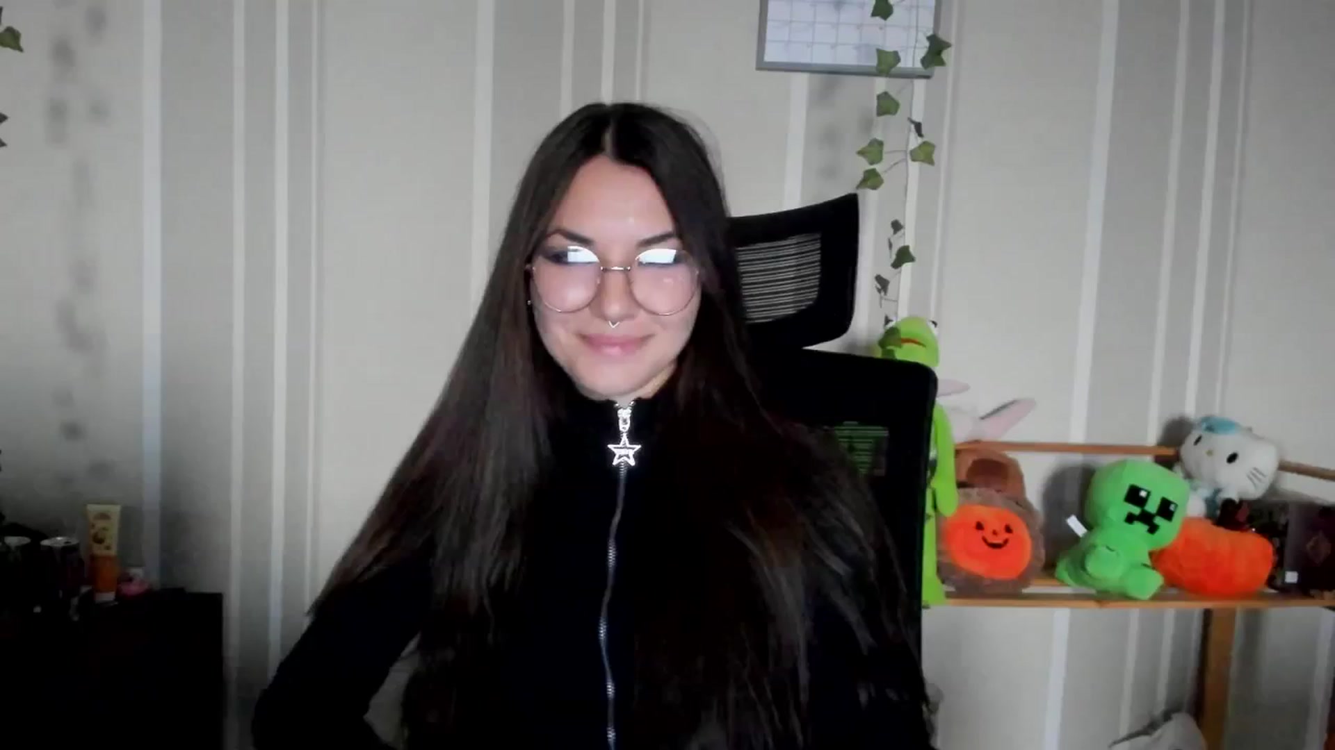 Gallery image thumbnail from AmnesiaGirl1's myfreecams stream on, 08/30/2025, 16:41 image 18 of 20