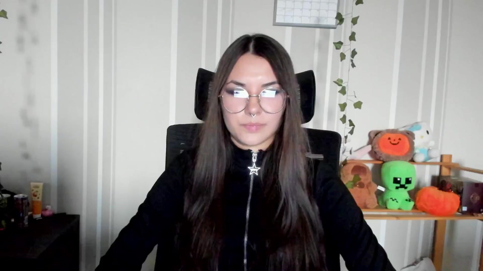 Gallery image thumbnail from AmnesiaGirl1's myfreecams stream on, 08/30/2025, 16:41 image 4 of 20