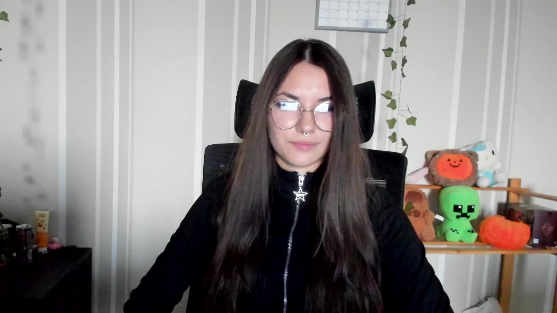 Gallery image thumbnail from AmnesiaGirl1's myfreecams stream on, 08/30/2025, 16:41 image 6 of 20