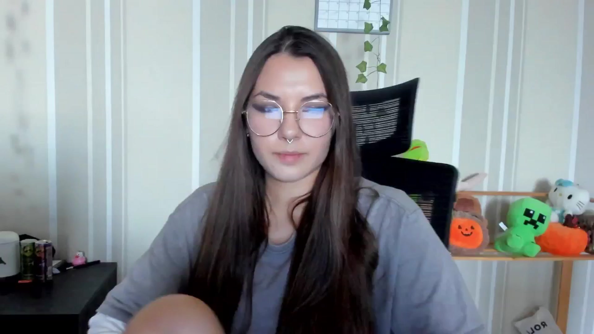 Gallery image thumbnail from AmnesiaGirl1's myfreecams stream on, 08/31/2025, 14:09 image 5 of 20