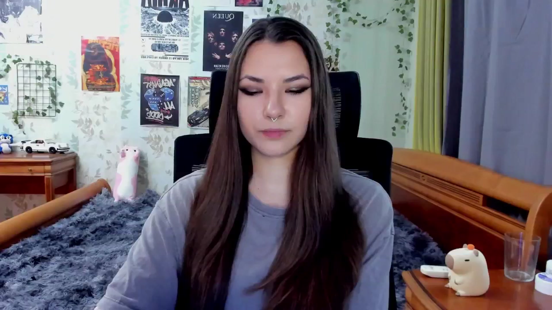 Gallery image thumbnail from AmnesiaGirl1's myfreecams stream on, 09/04/2025, 16:00 image 4 of 20