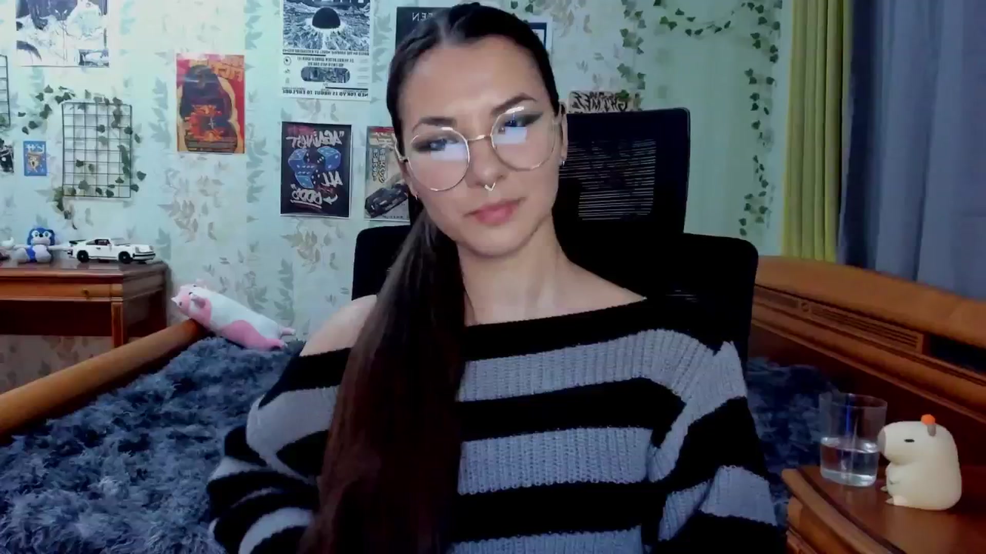 Gallery image thumbnail from AmnesiaGirl1's myfreecams stream on, 09/06/2025, 20:45 image 11 of 20