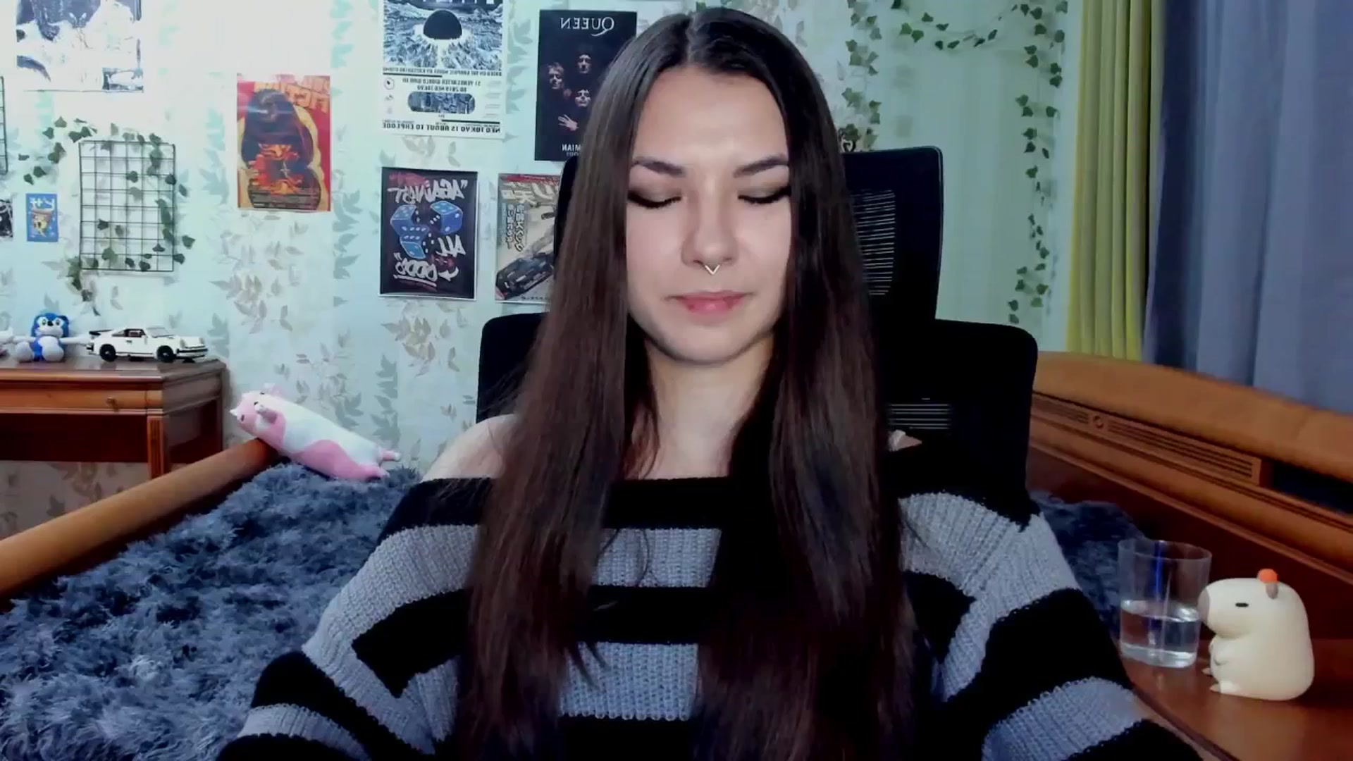 Gallery image thumbnail from AmnesiaGirl1's myfreecams stream on, 09/06/2025, 20:45 image 3 of 20