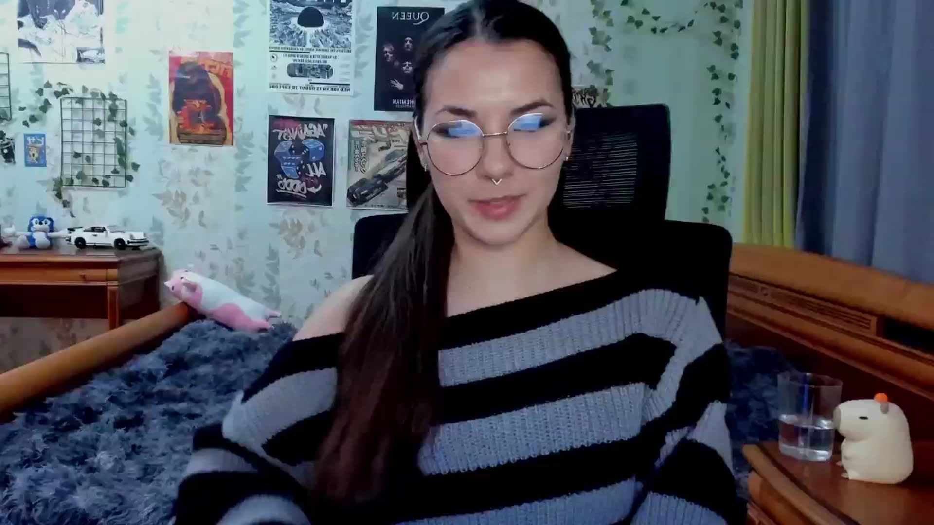 Gallery image thumbnail from AmnesiaGirl1's myfreecams stream on, 09/06/2025, 20:45 image 15 of 20
