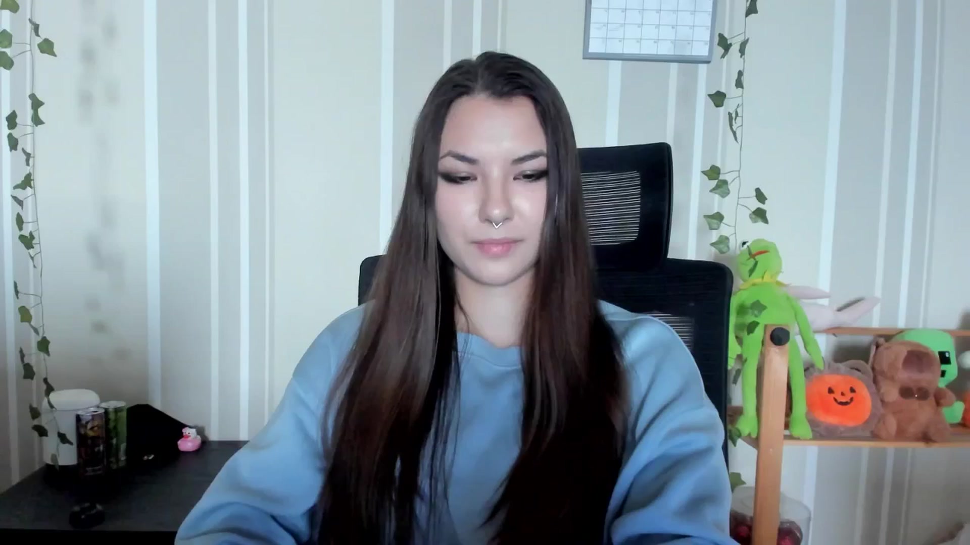 Gallery image thumbnail from AmnesiaGirl1's myfreecams stream on, 09/08/2025, 13:53 image 10 of 20