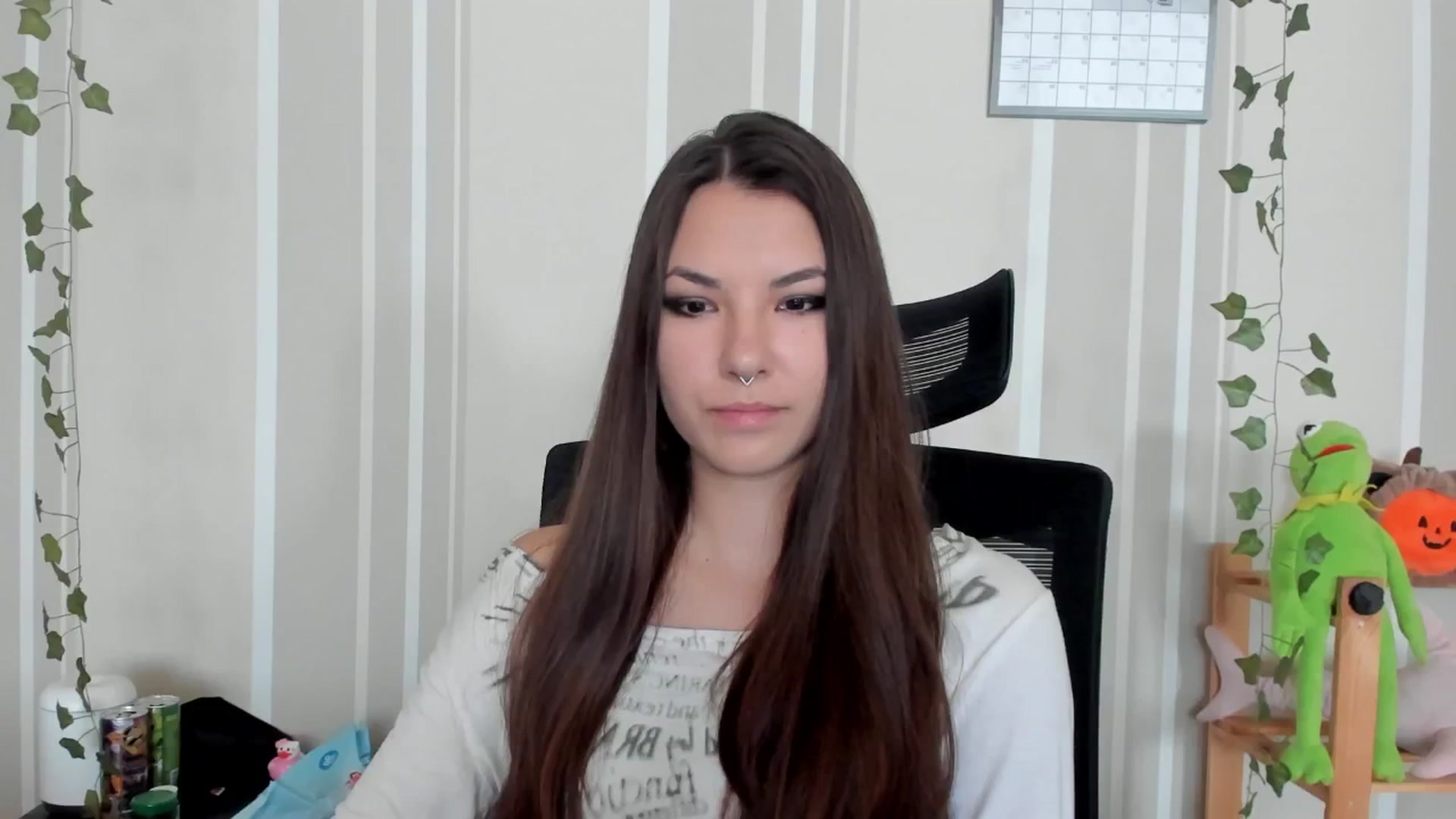 Gallery image thumbnail from AmnesiaGirl1's myfreecams stream on, 09/11/2025, 10:17 image 9 of 20
