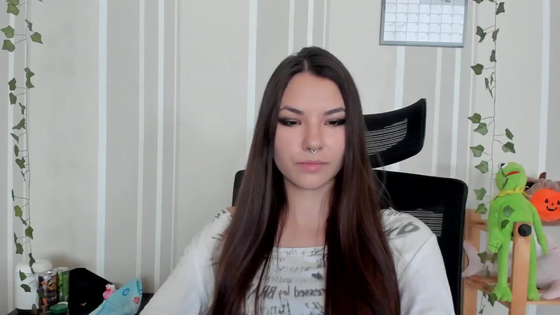 Gallery image thumbnail from AmnesiaGirl1's myfreecams stream on, 09/11/2025, 10:17 image 18 of 20