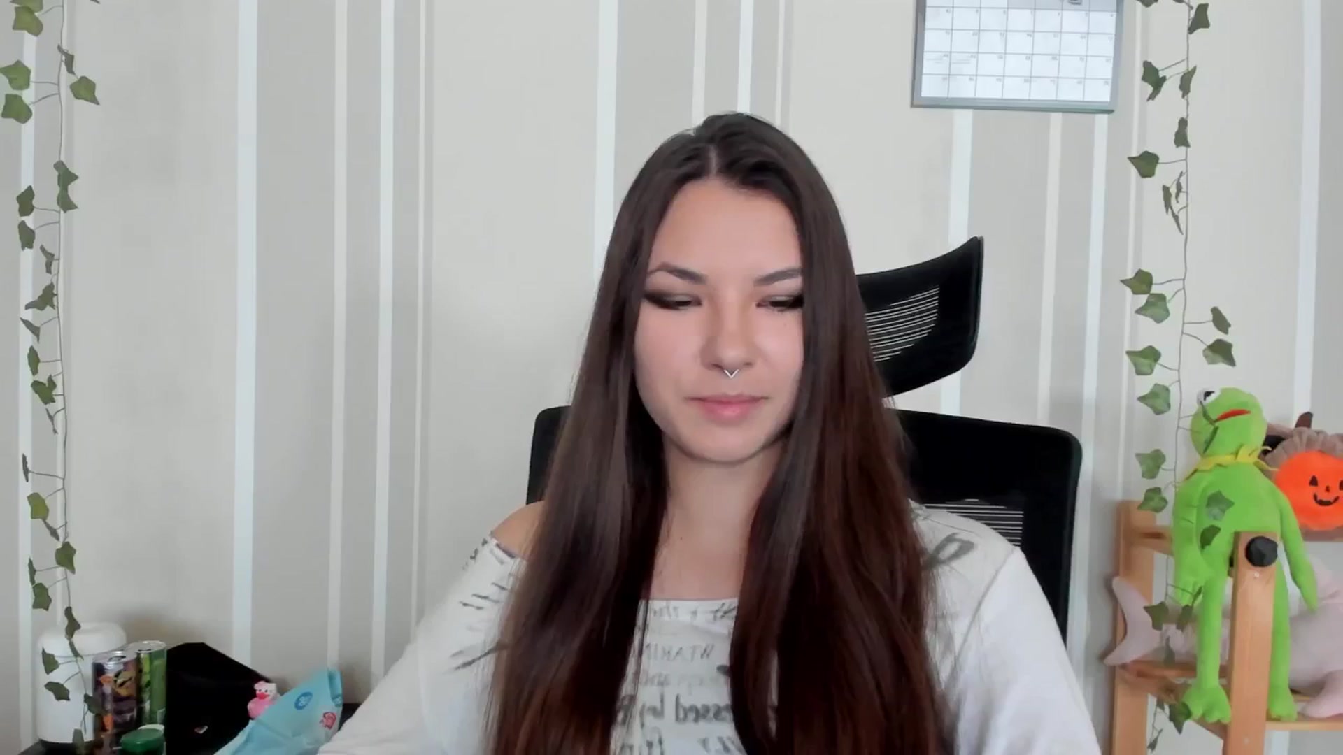 Gallery image thumbnail from AmnesiaGirl1's myfreecams stream on, 09/11/2025, 10:17 image 6 of 20