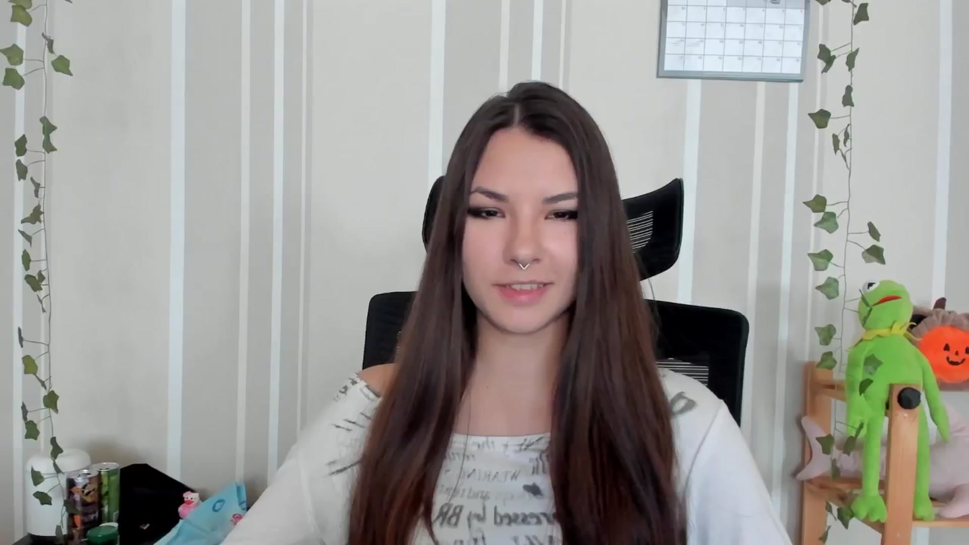 Gallery image thumbnail from AmnesiaGirl1's myfreecams stream on, 09/11/2025, 10:17 image 12 of 20