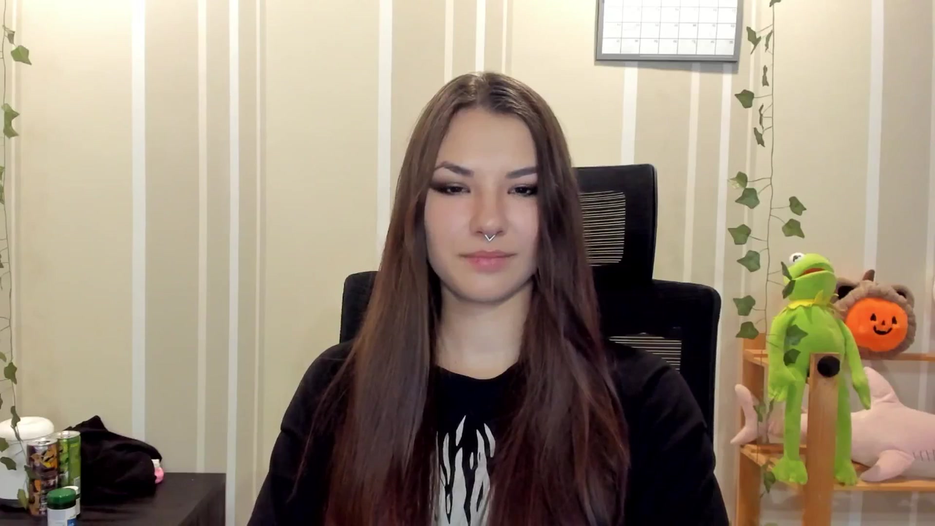 Gallery image thumbnail from AmnesiaGirl1's myfreecams stream on, 09/12/2025, 21:44 image 14 of 20