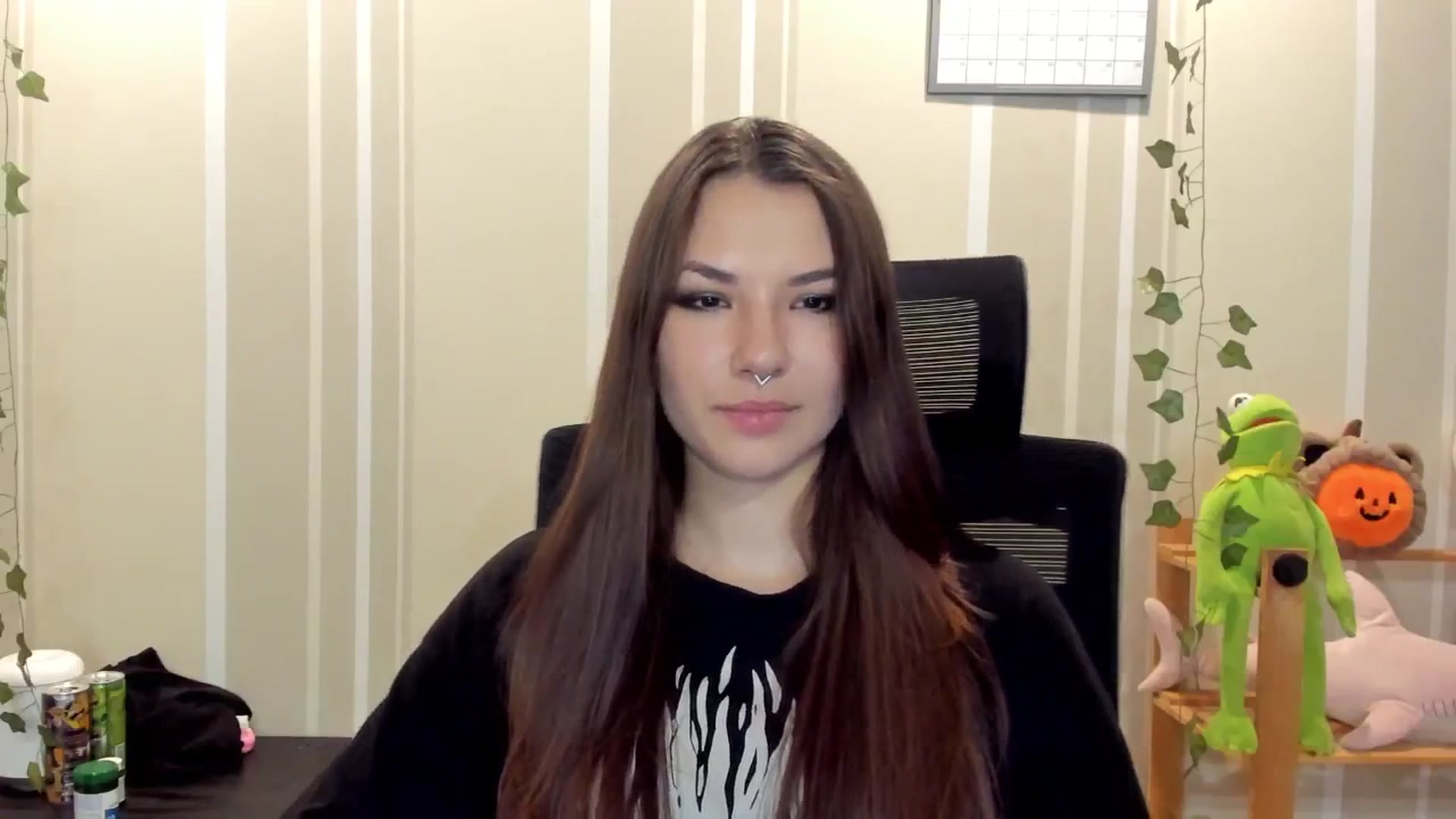 Gallery image thumbnail from AmnesiaGirl1's myfreecams stream on, 09/12/2025, 21:44 image 9 of 20