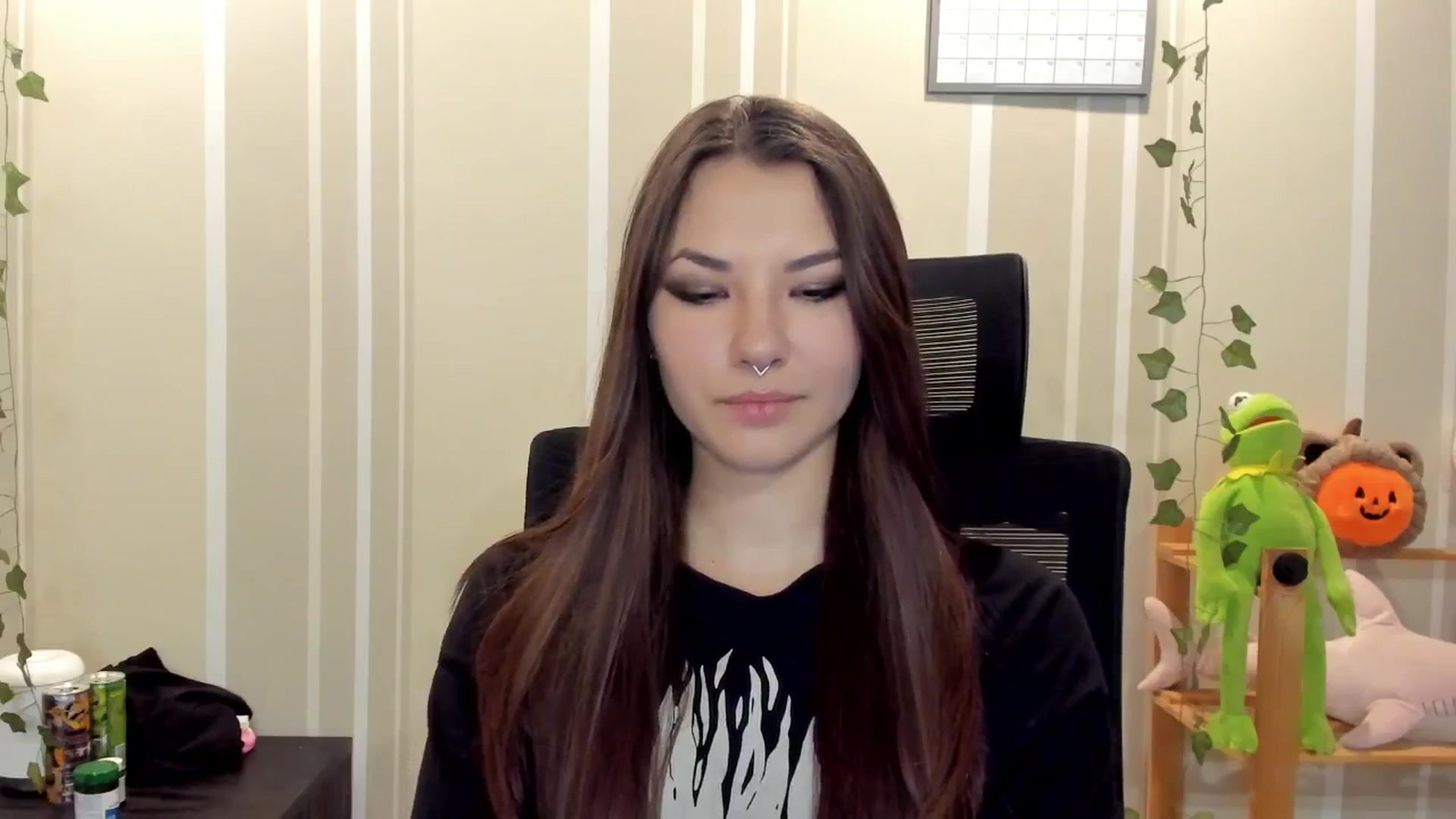 Gallery image thumbnail from AmnesiaGirl1's myfreecams stream on, 09/12/2025, 21:44 image 4 of 20