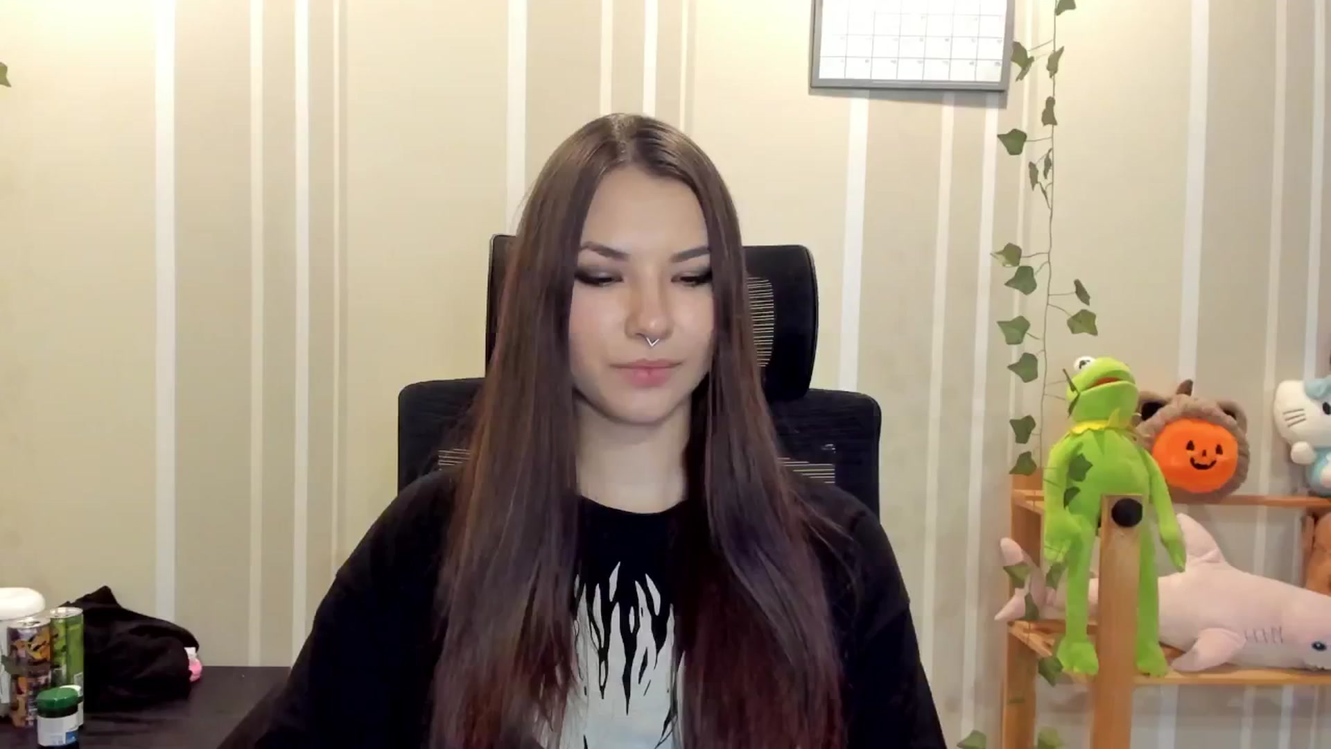 Gallery image thumbnail from AmnesiaGirl1's myfreecams stream on, 09/12/2025, 22:40 image 17 of 20