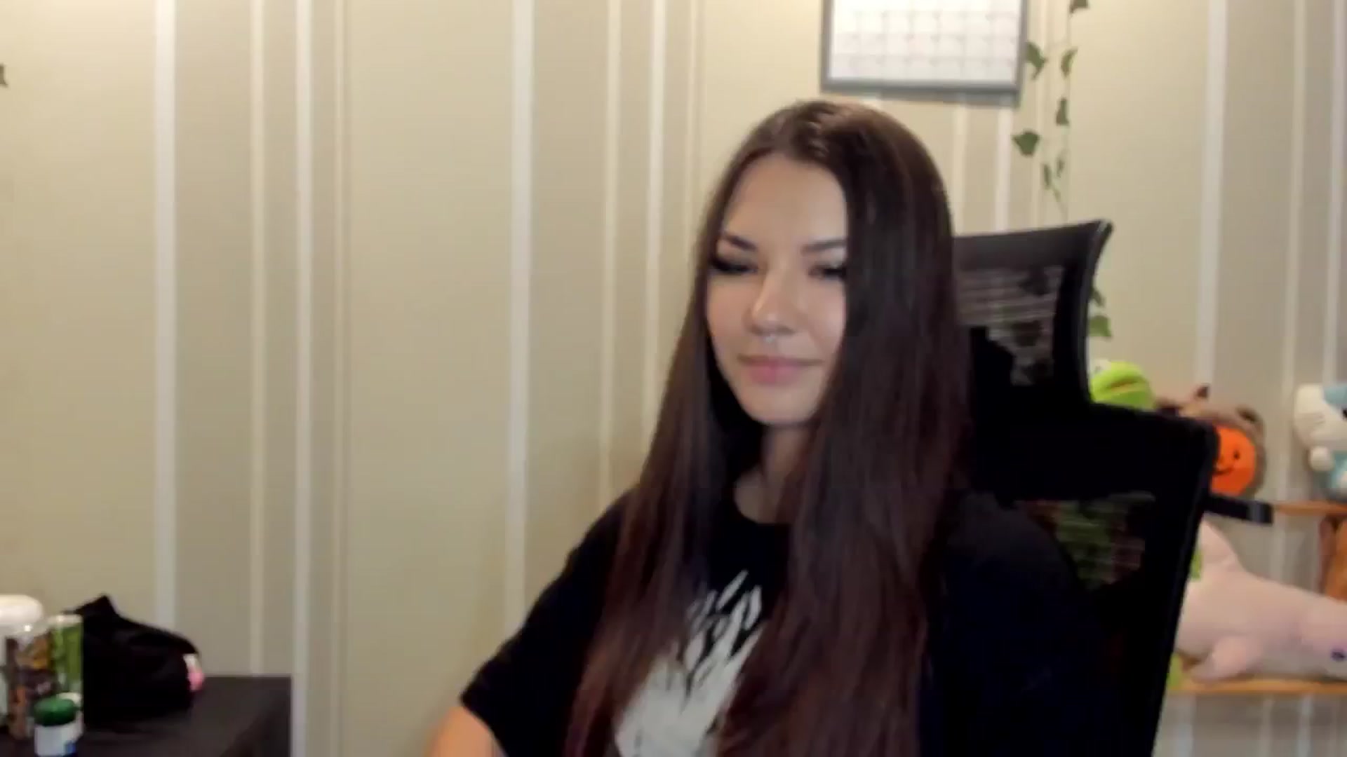 Gallery image thumbnail from AmnesiaGirl1's myfreecams stream on, 09/12/2025, 22:40 image 15 of 20
