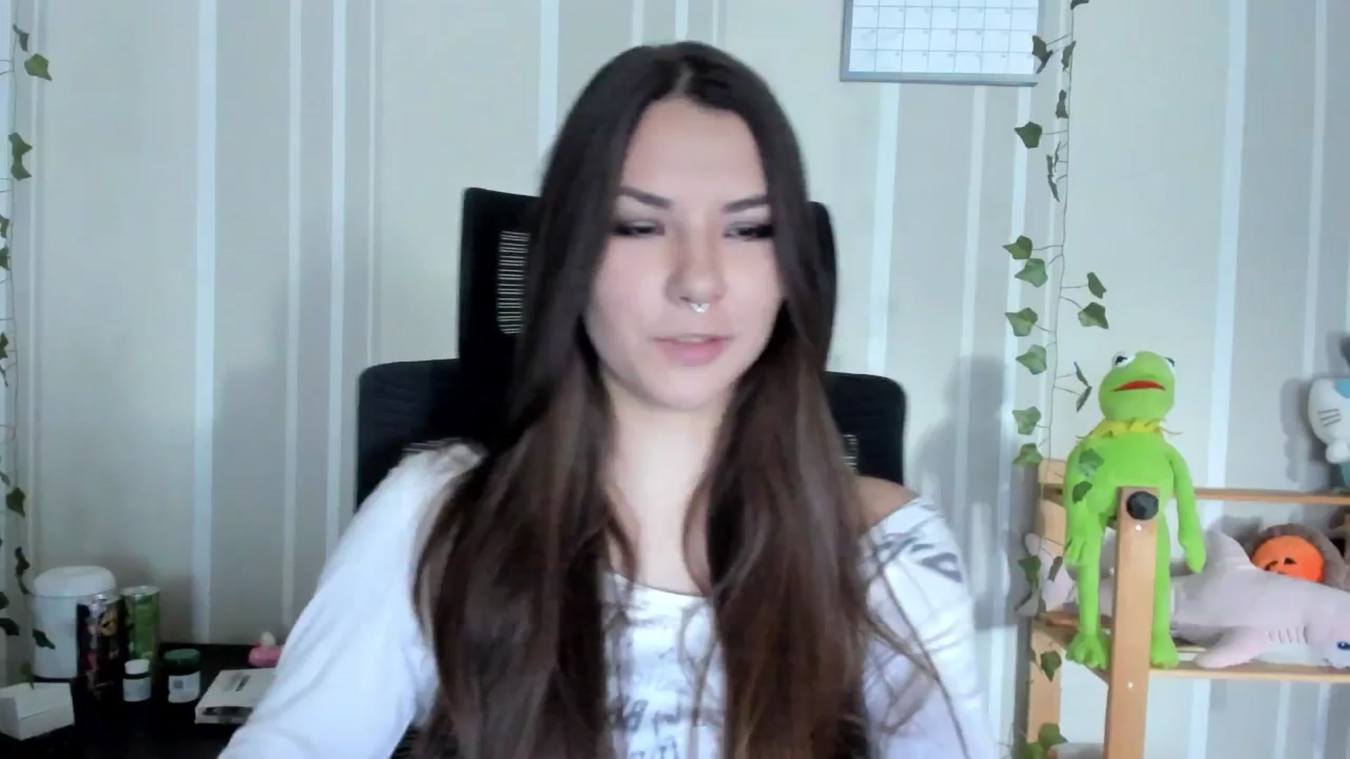 Gallery image thumbnail from AmnesiaGirl1's myfreecams stream on, 09/14/2025, 12:58 image 15 of 20