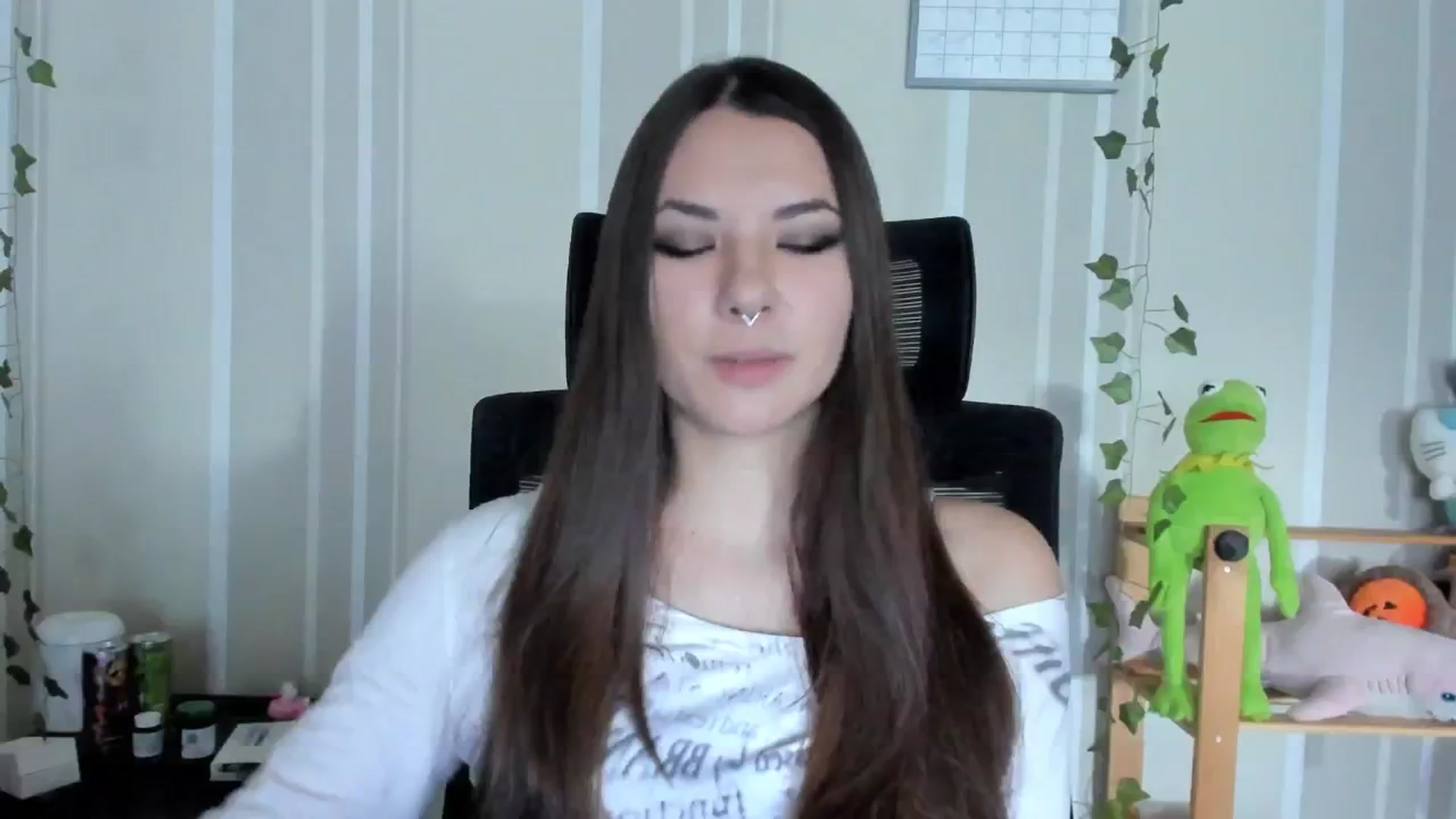 Gallery image thumbnail from AmnesiaGirl1's myfreecams stream on, 09/14/2025, 12:58 image 2 of 20