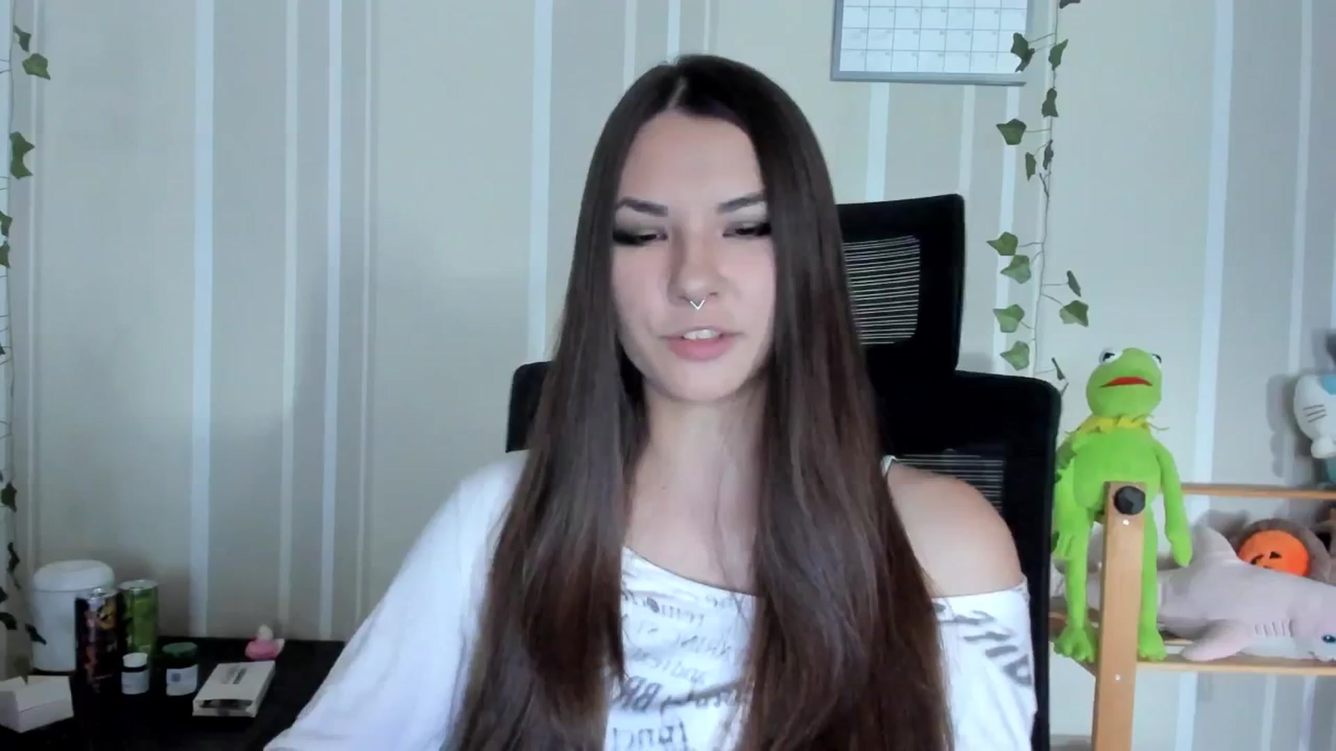 Gallery image thumbnail from AmnesiaGirl1's myfreecams stream on, 09/14/2025, 12:58 image 3 of 20