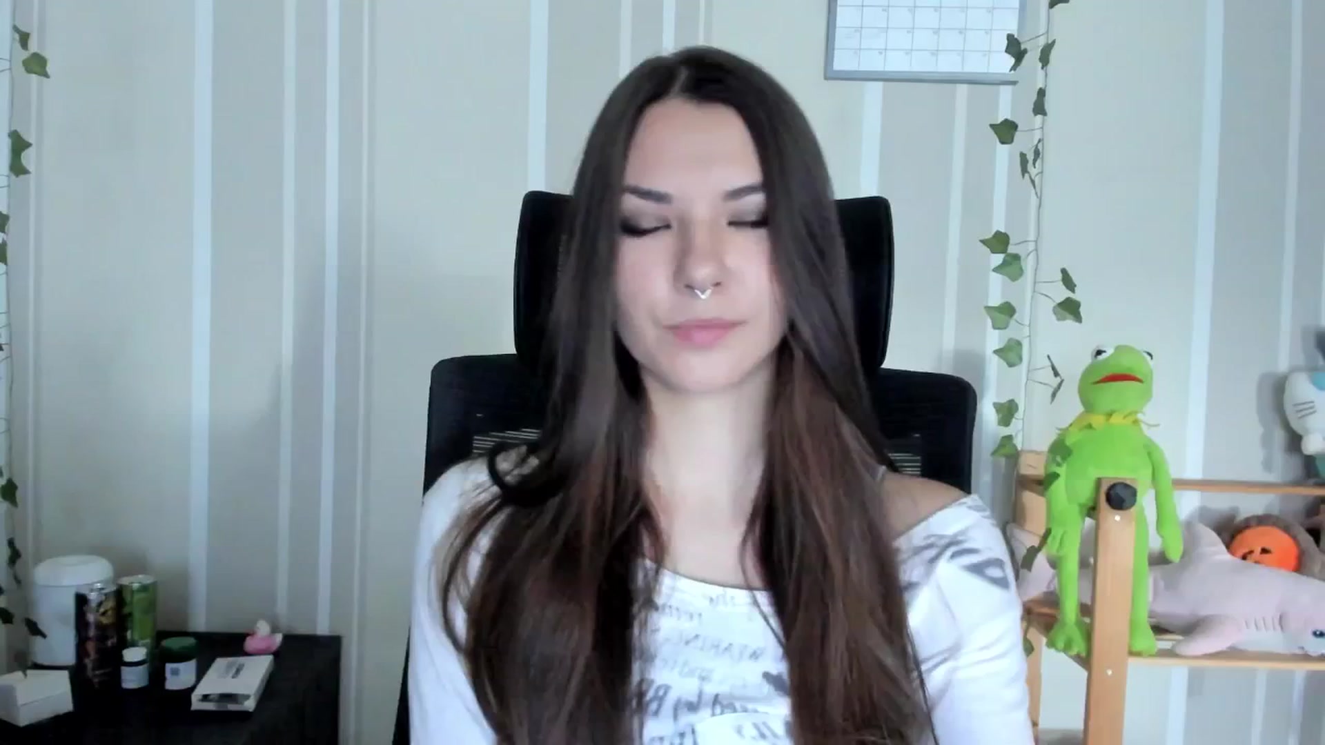 Gallery image thumbnail from AmnesiaGirl1's myfreecams stream on, 09/14/2025, 12:58 image 18 of 20