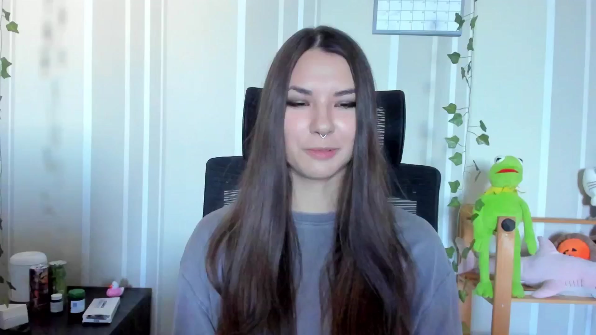 Gallery image thumbnail from AmnesiaGirl1's myfreecams stream on, 09/14/2025, 14:17 image 6 of 20