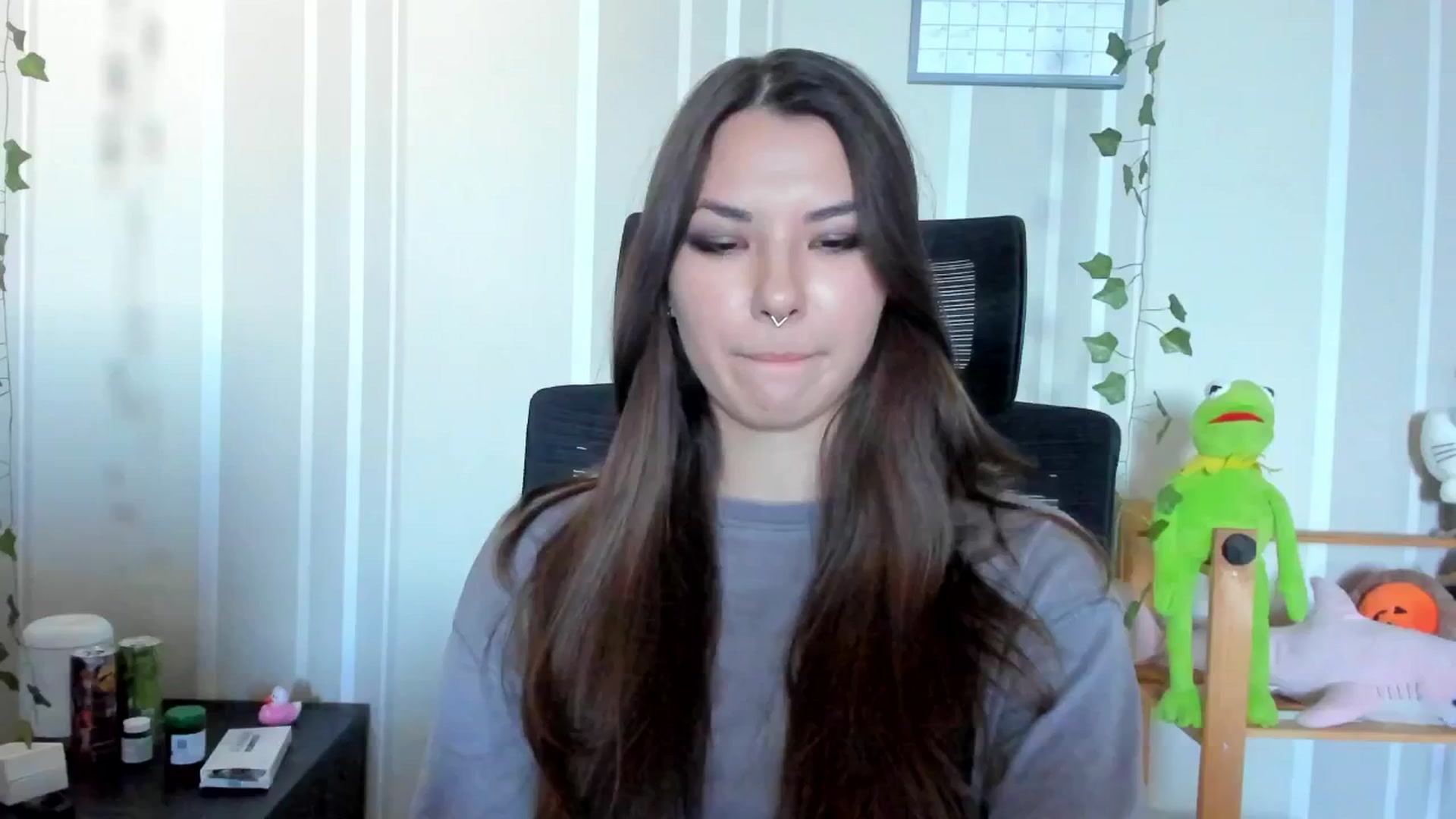Gallery image thumbnail from AmnesiaGirl1's myfreecams stream on, 09/14/2025, 14:17 image 12 of 20