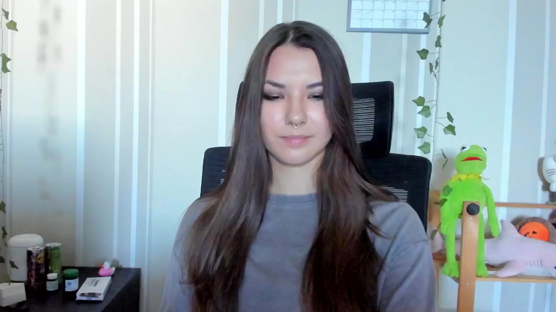 Gallery image thumbnail from AmnesiaGirl1's myfreecams stream on, 09/14/2025, 14:17 image 17 of 20